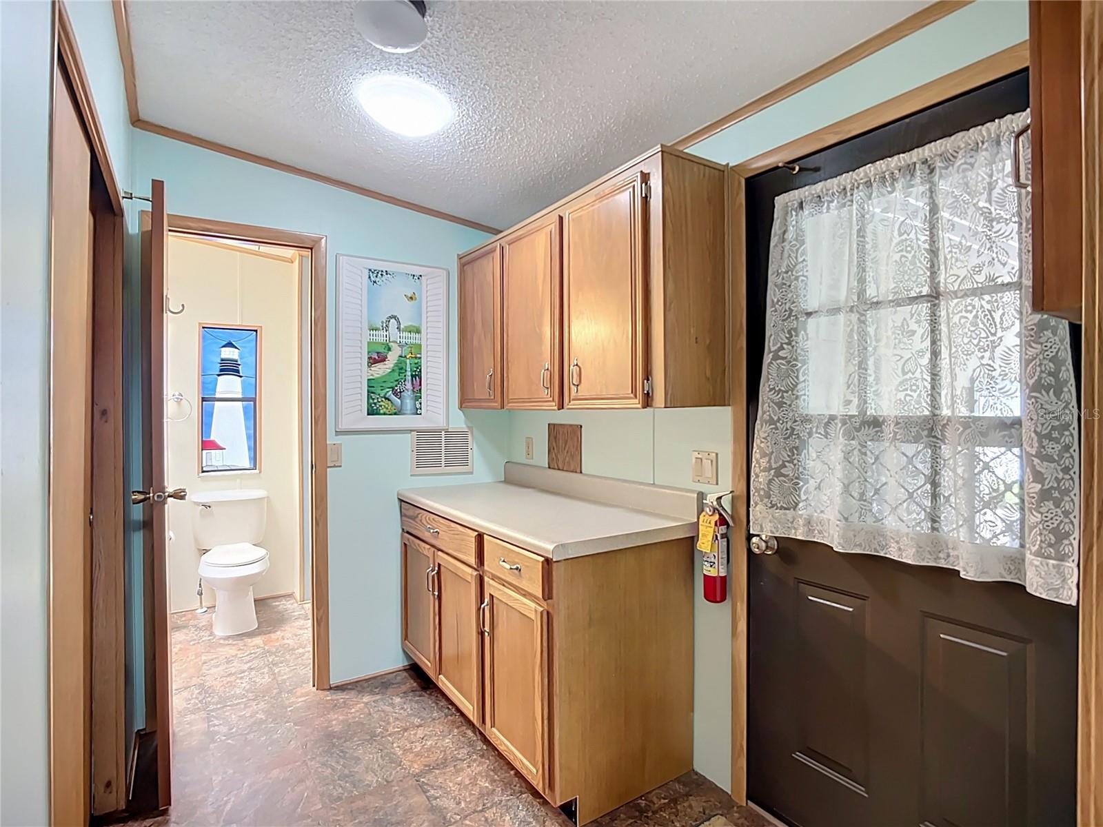 Image 6 of 57 For 89 Whipporwill Court