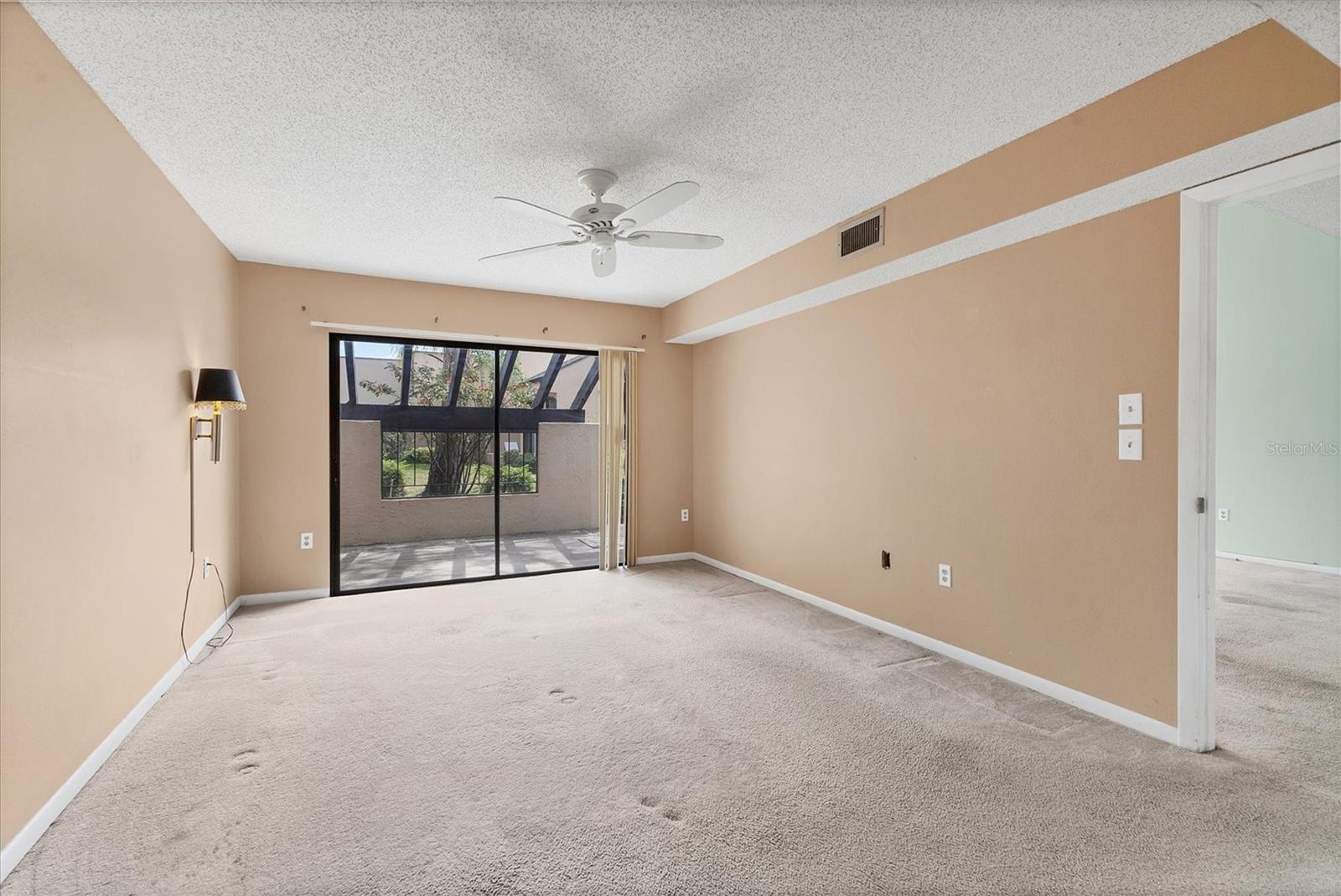 Image 17 of 60 For 5273 Myrtle Wood  37