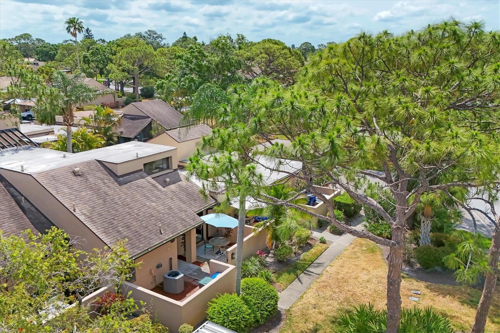 Image 30 of 60 For 5273 Myrtle Wood  37