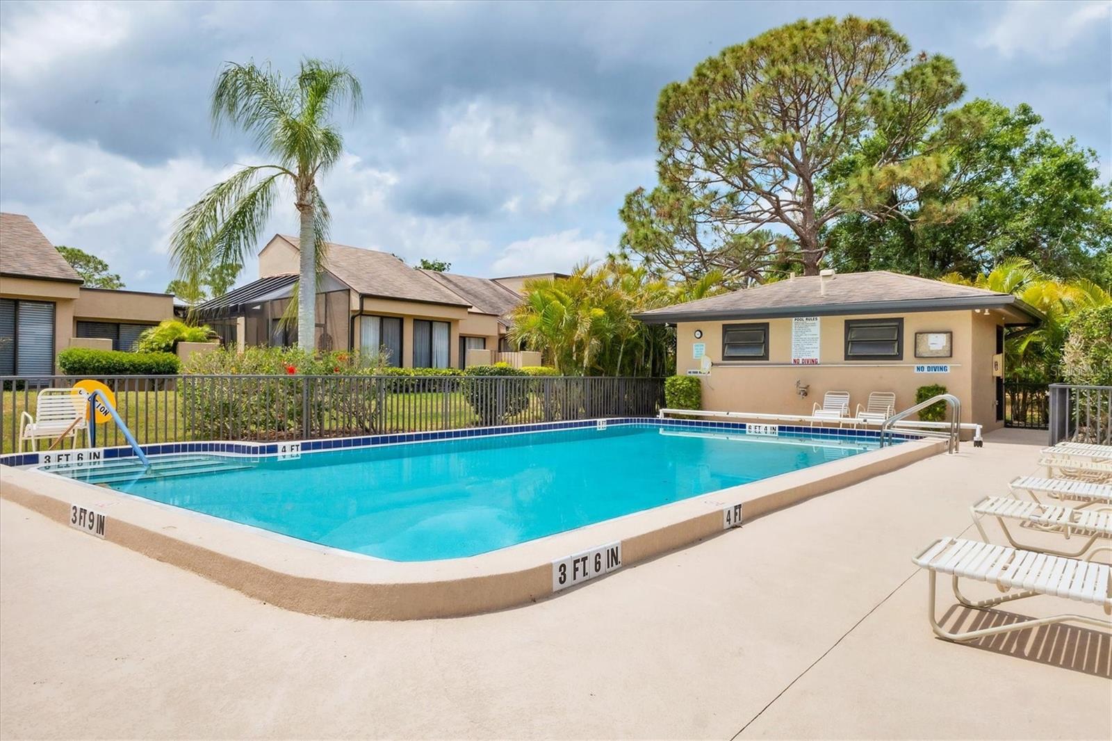 Image 39 of 60 For 5273 Myrtle Wood  37