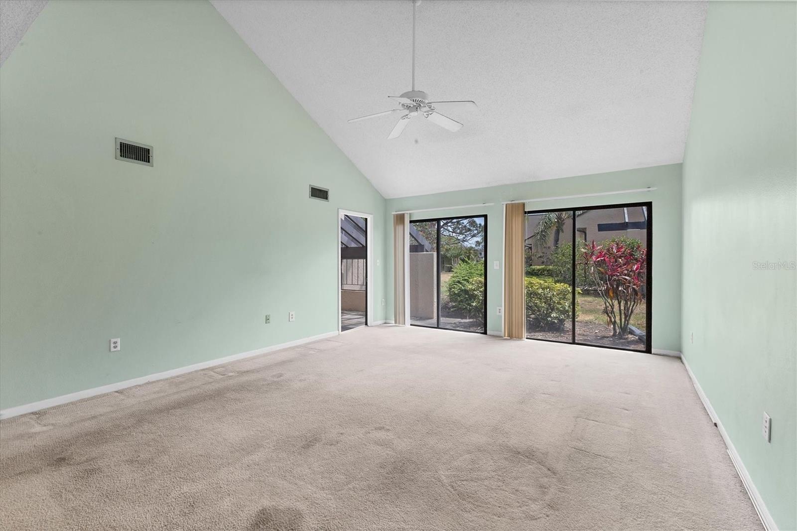 Image 8 of 60 For 5273 Myrtle Wood  37