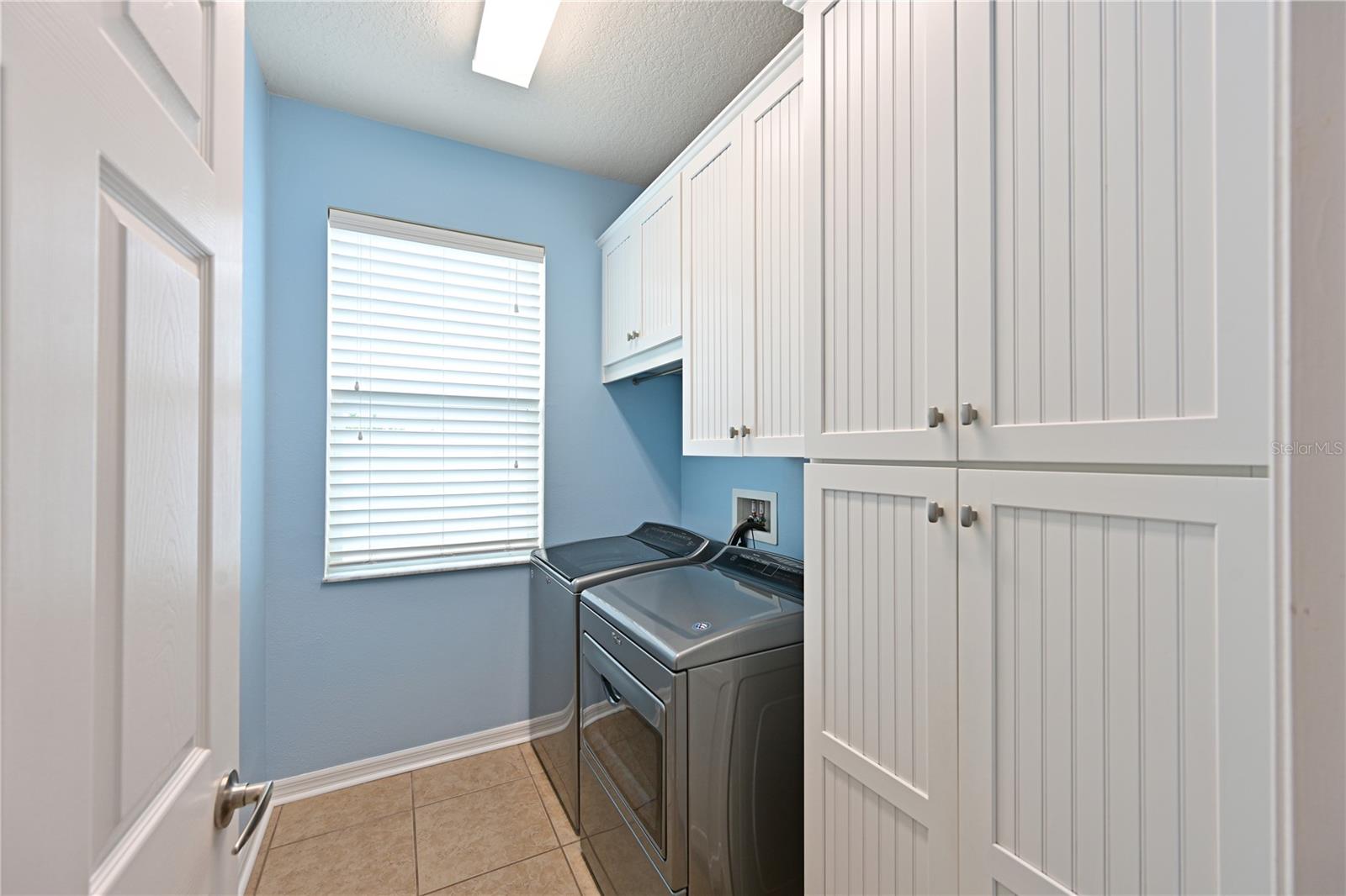Image 11 of 39 For 11342 77th Street E