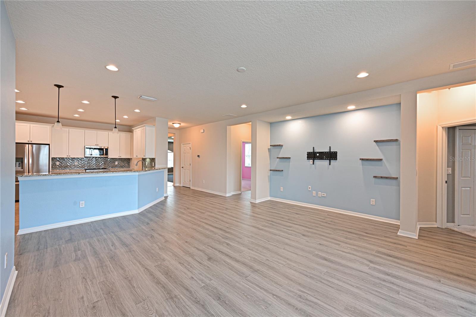 Image 14 of 39 For 11342 77th Street E