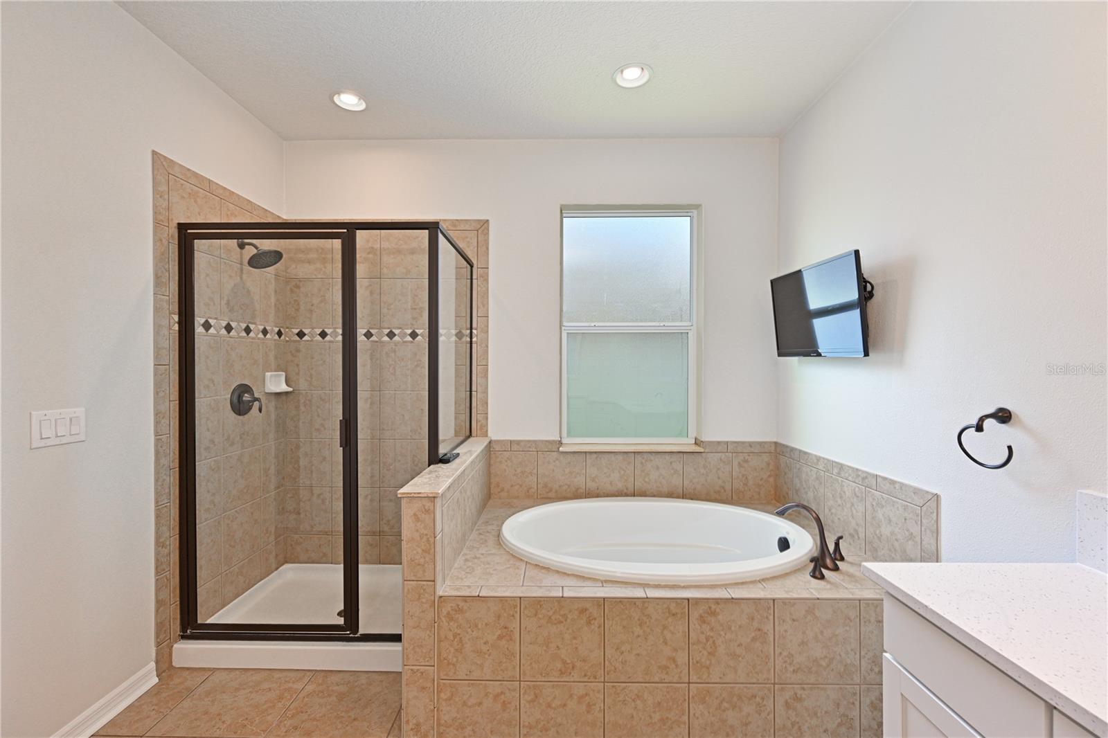 Image 17 of 39 For 11342 77th Street E