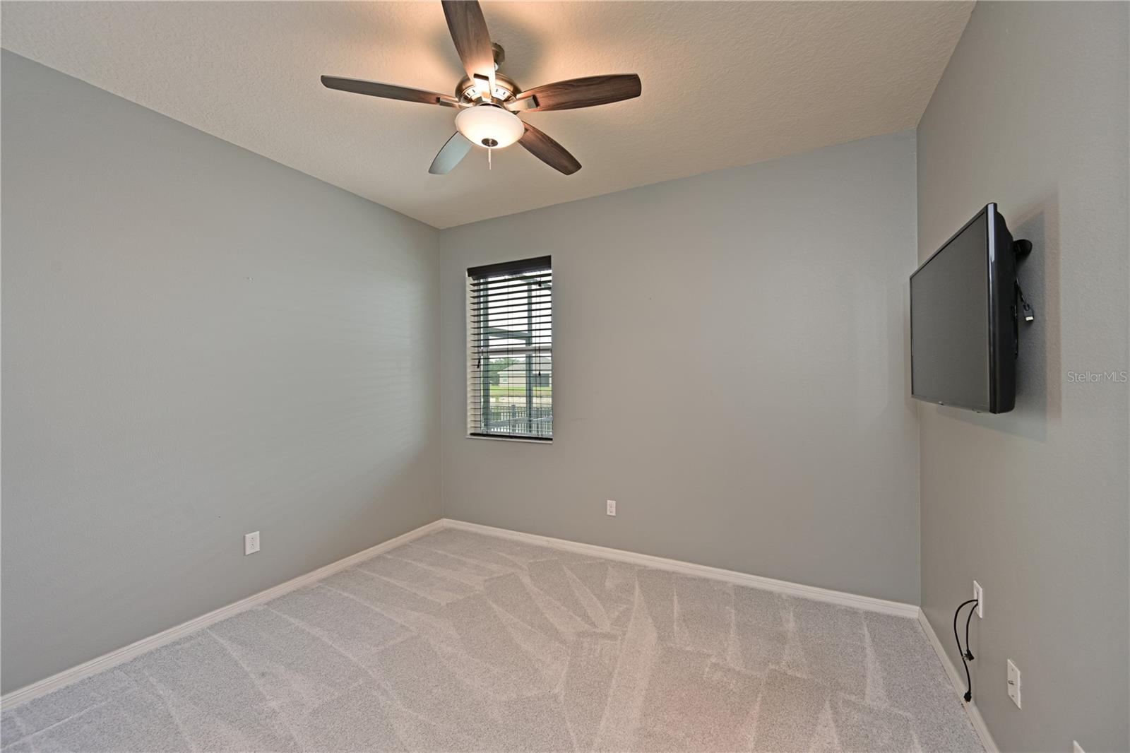 Image 18 of 39 For 11342 77th Street E
