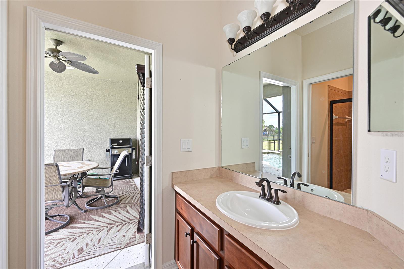 Image 19 of 39 For 11342 77th Street E