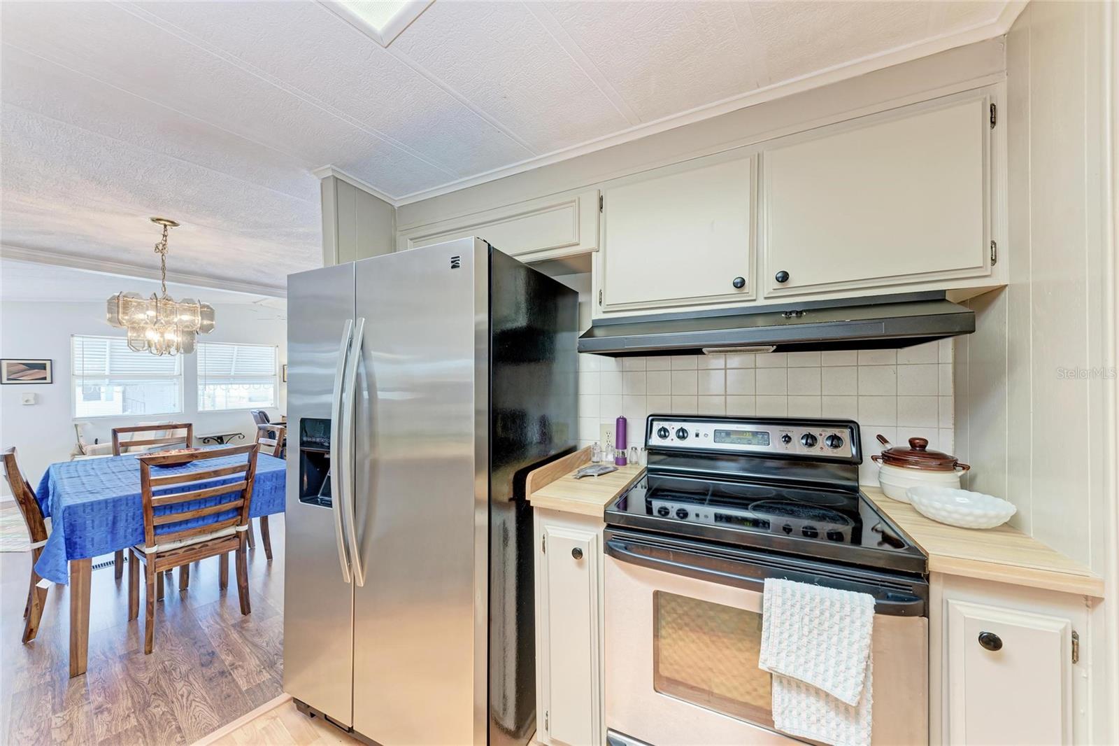 Image 13 of 42 For 5619 Bayshore Road 164