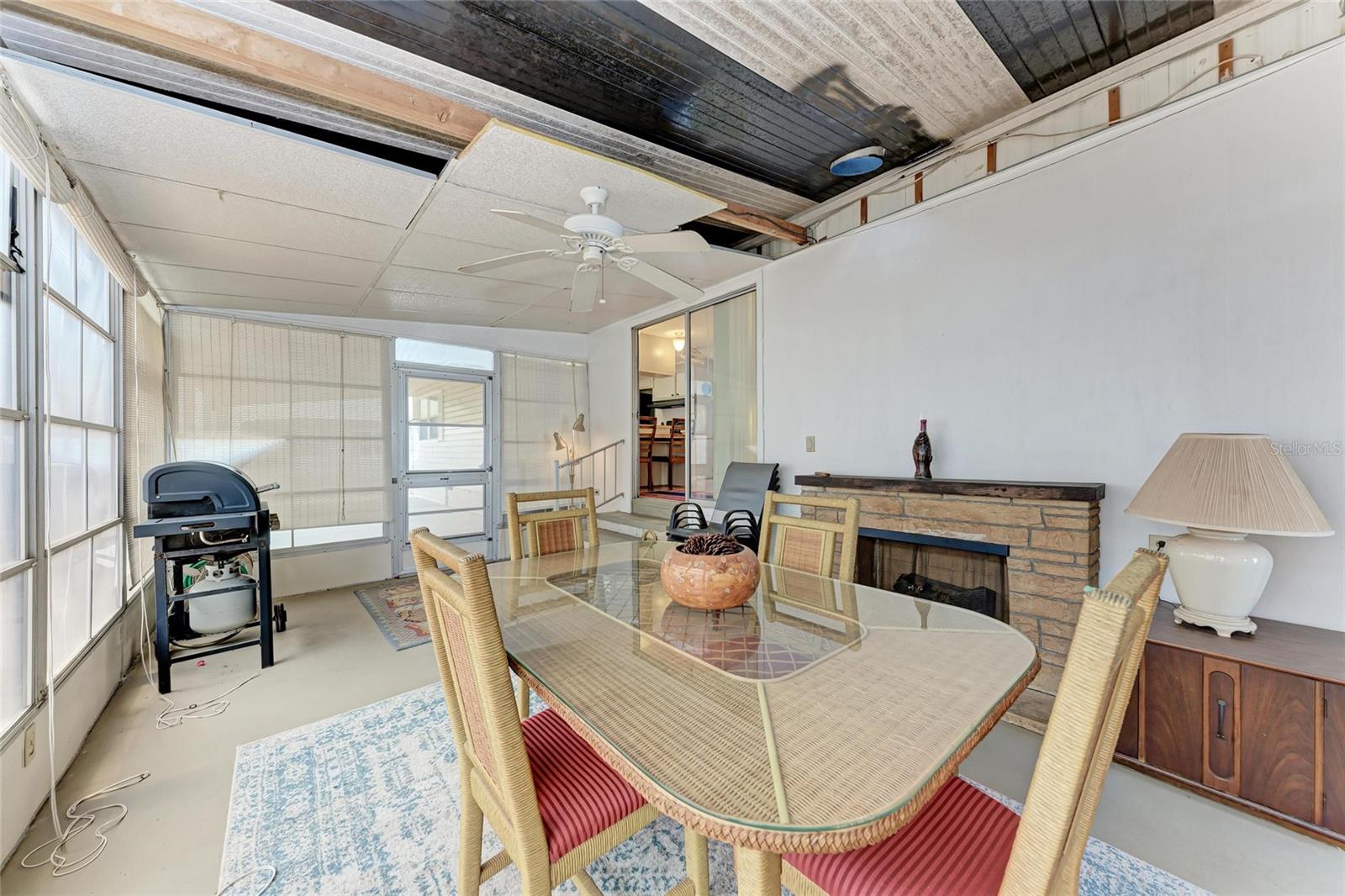 Image 32 of 42 For 5619 Bayshore Road 164