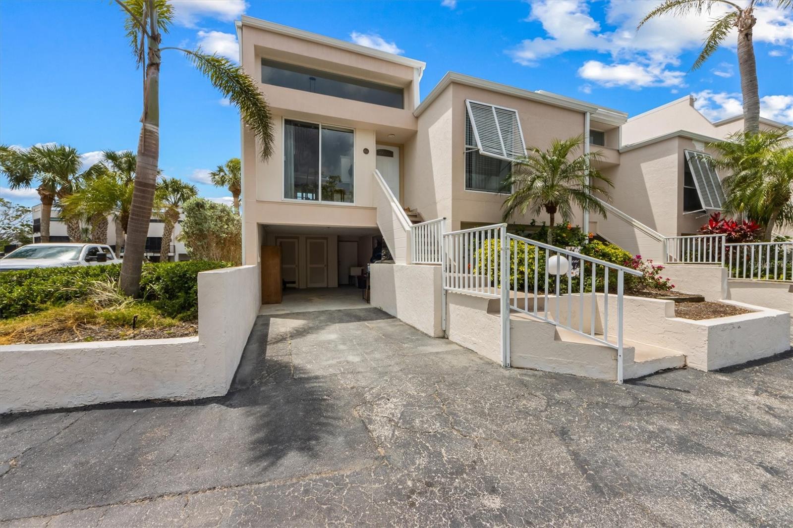 Image 2 of 39 For 3803 Bay Drive 10