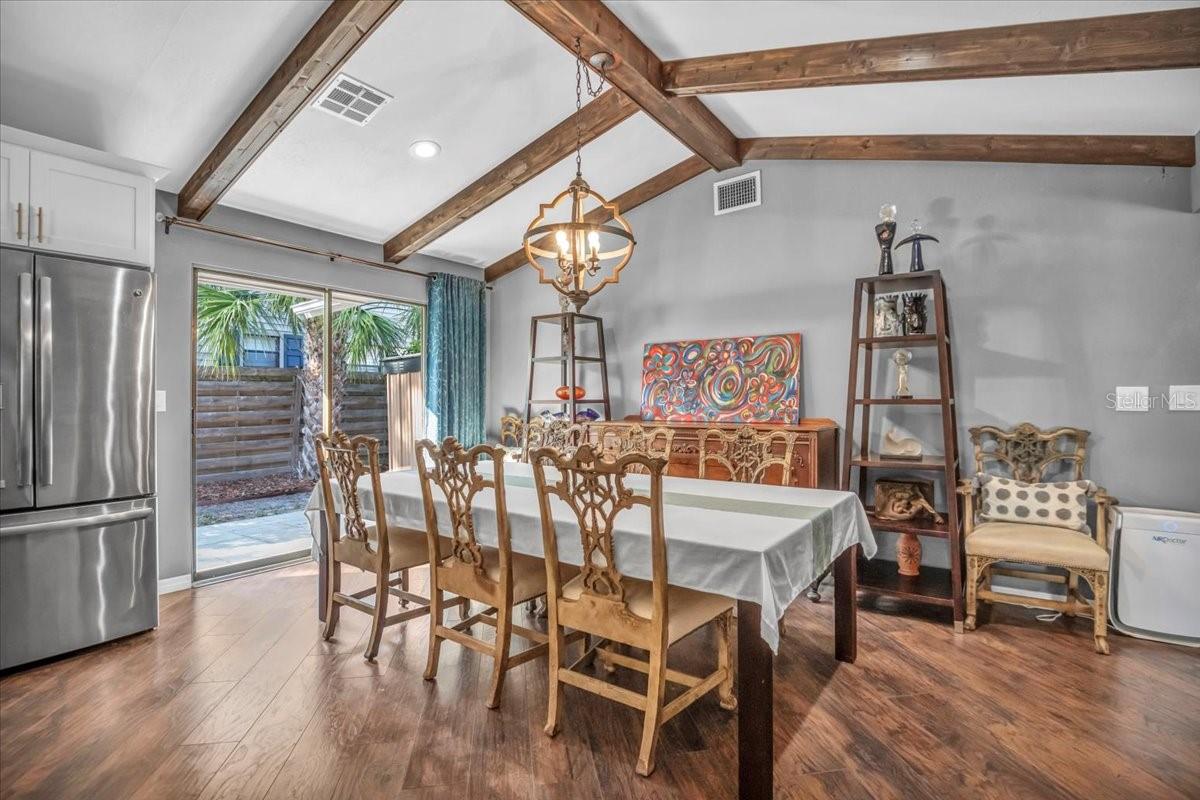 Image 18 of 58 For 1809 Buccaneer Terrace