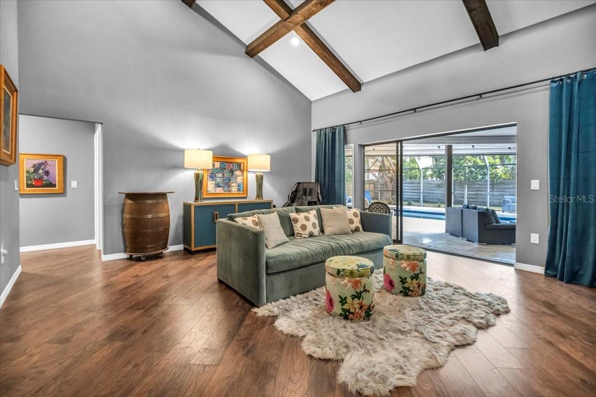 Image 22 of 58 For 1809 Buccaneer Terrace