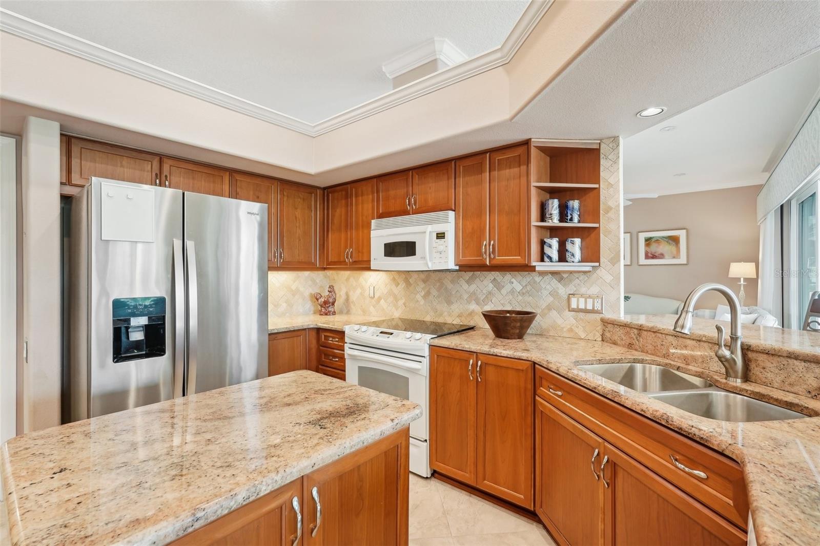 Image 15 of 80 For 431 Fieldstone Drive