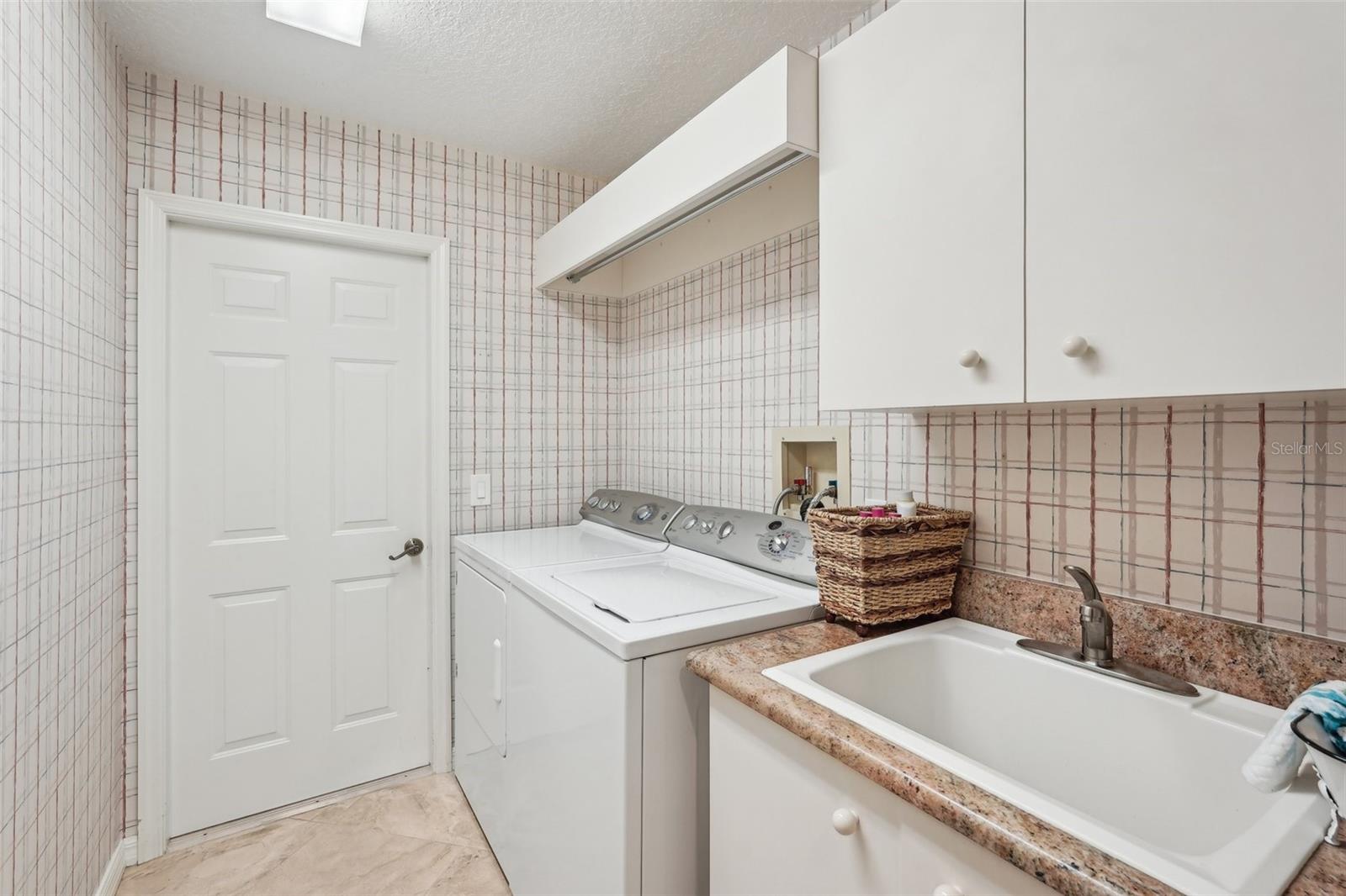 Image 38 of 80 For 431 Fieldstone Drive