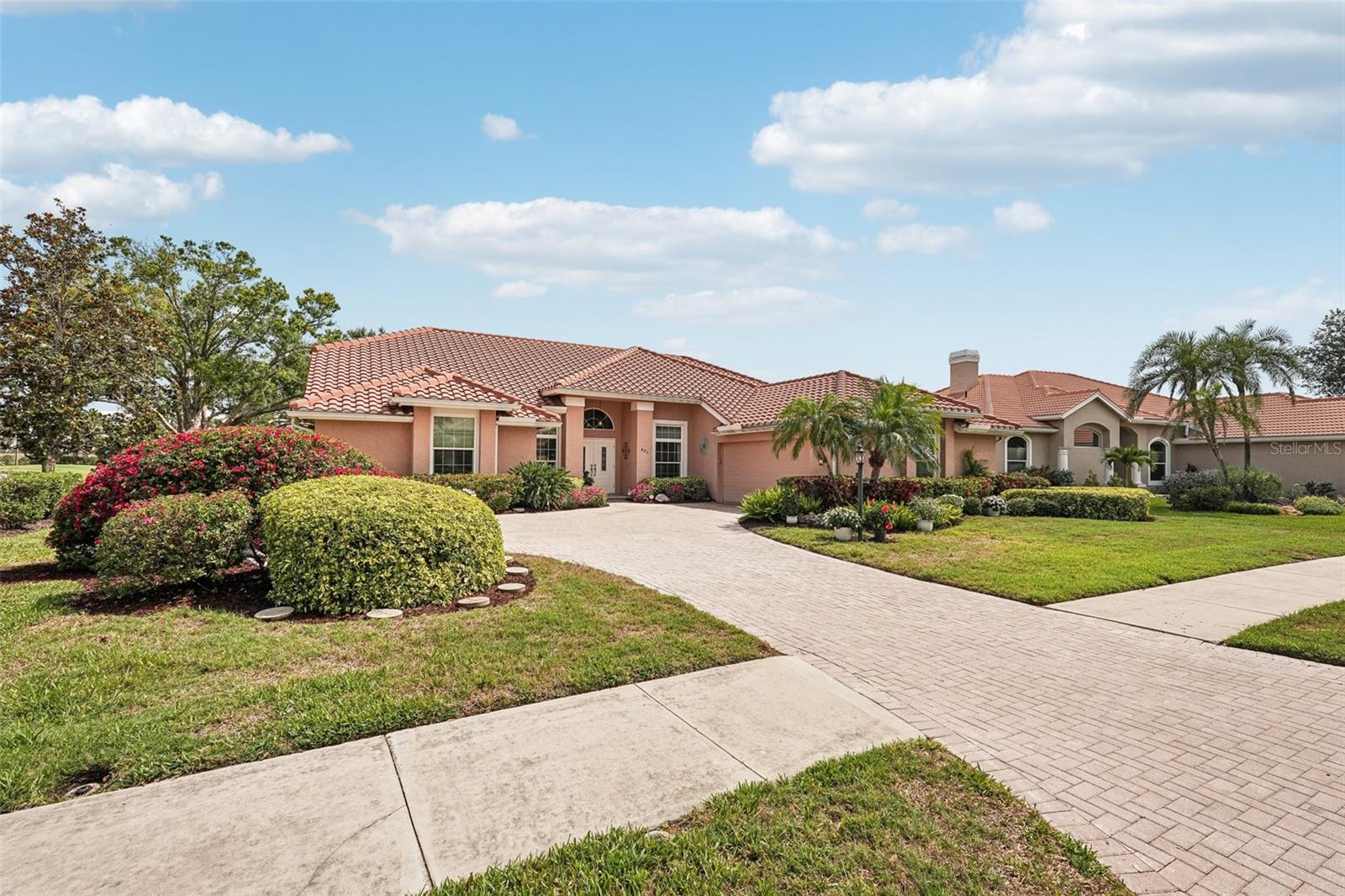 Image 6 of 80 For 431 Fieldstone Drive