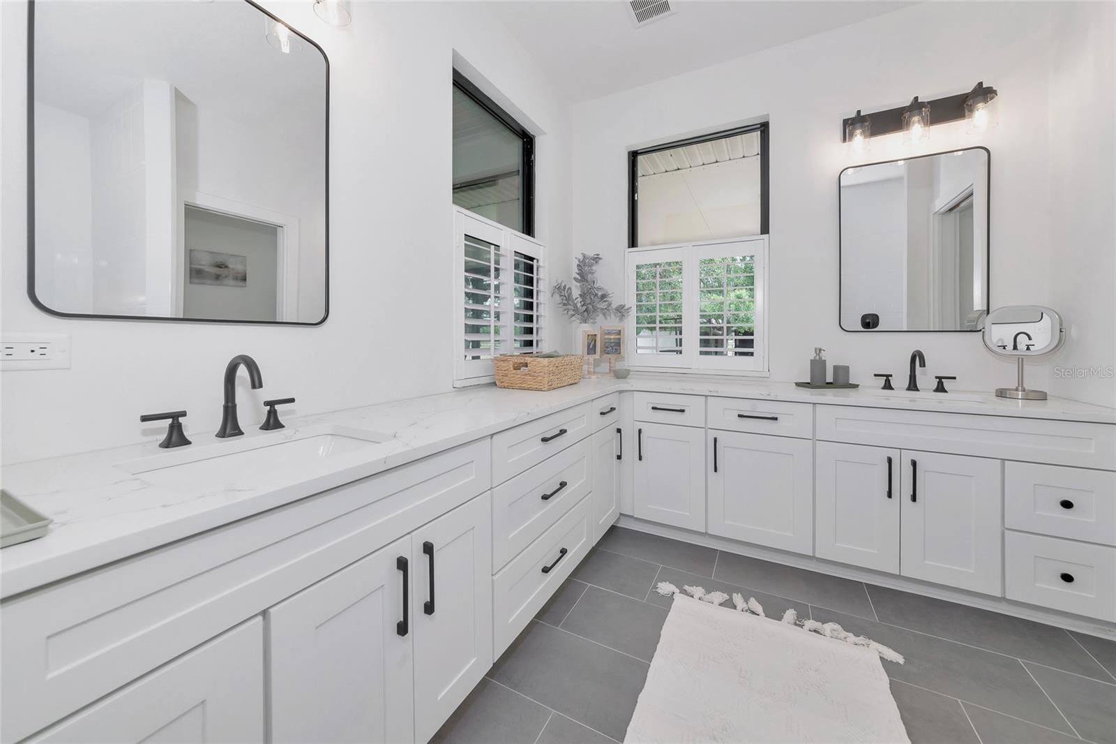 Image 35 of 91 For 22803 67th Avenue E