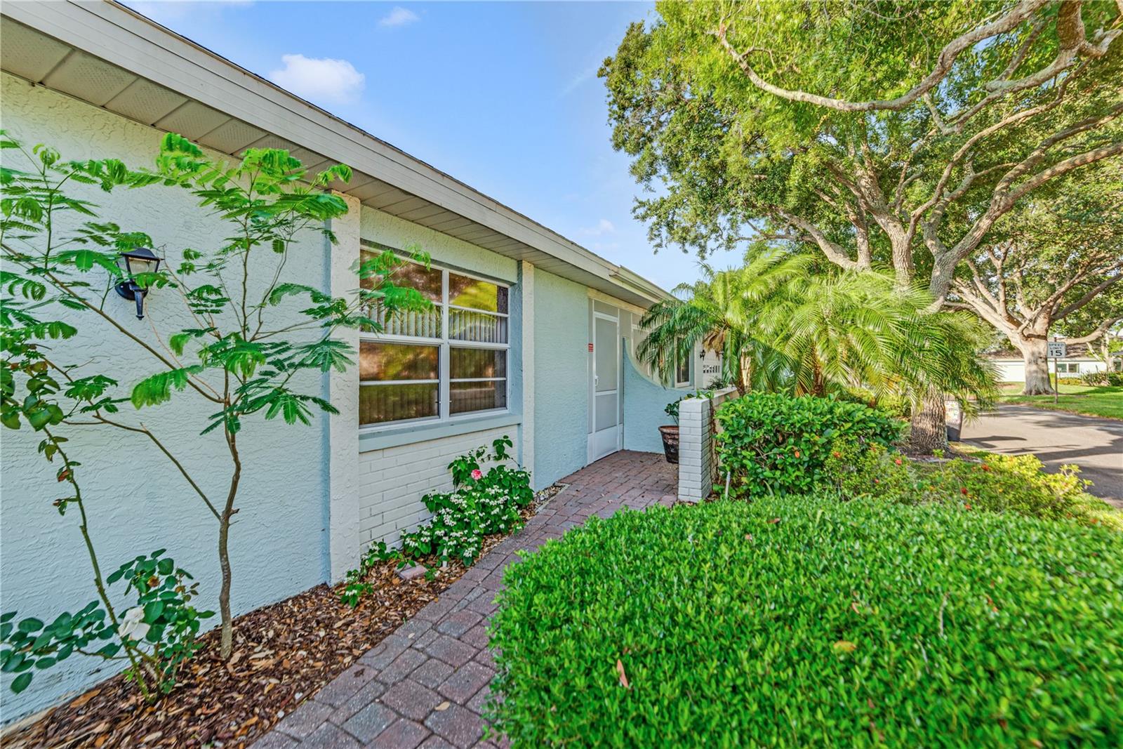 Image 3 of 53 For 2607 Lancaster Drive 35