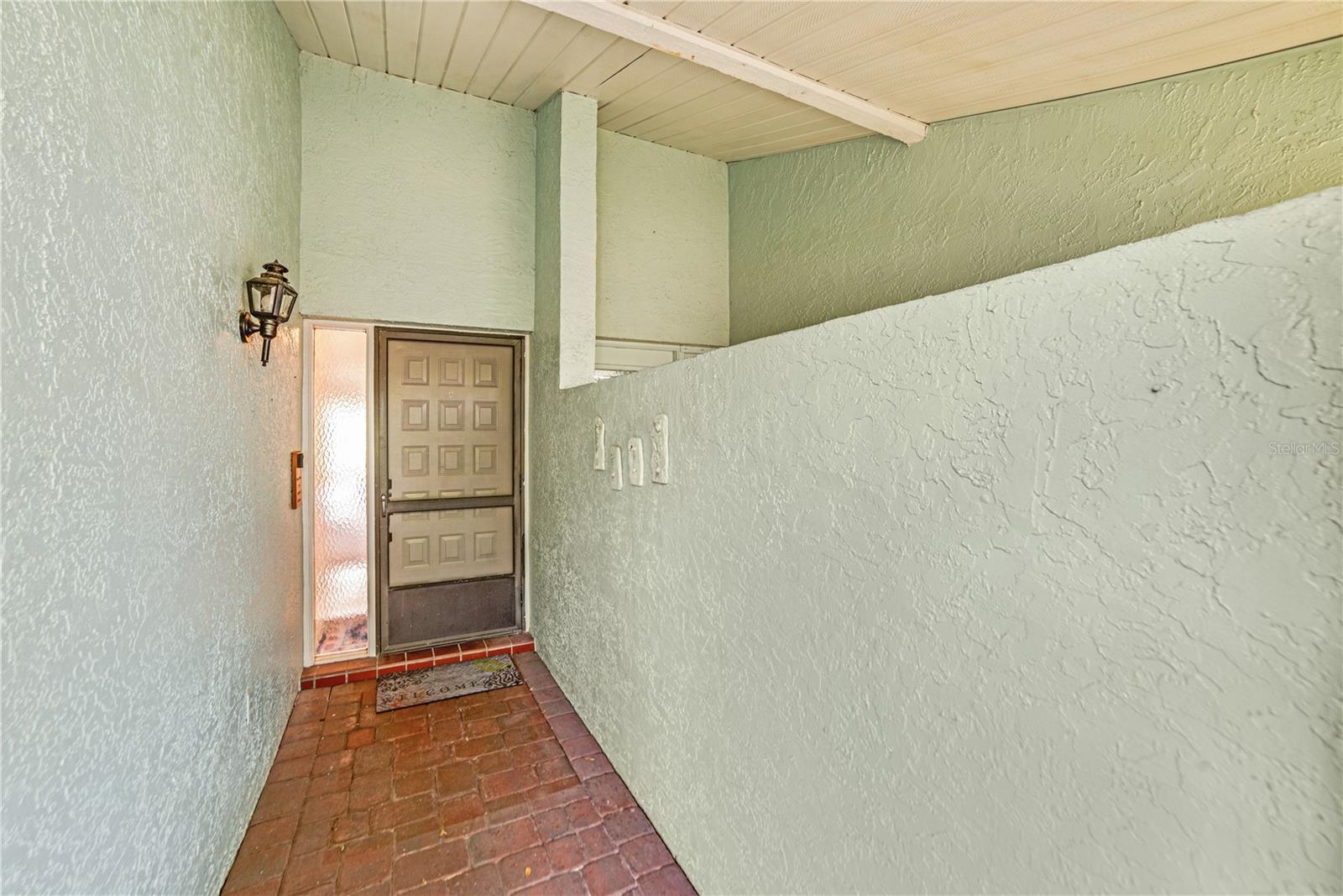Image 40 of 53 For 2607 Lancaster Drive 35