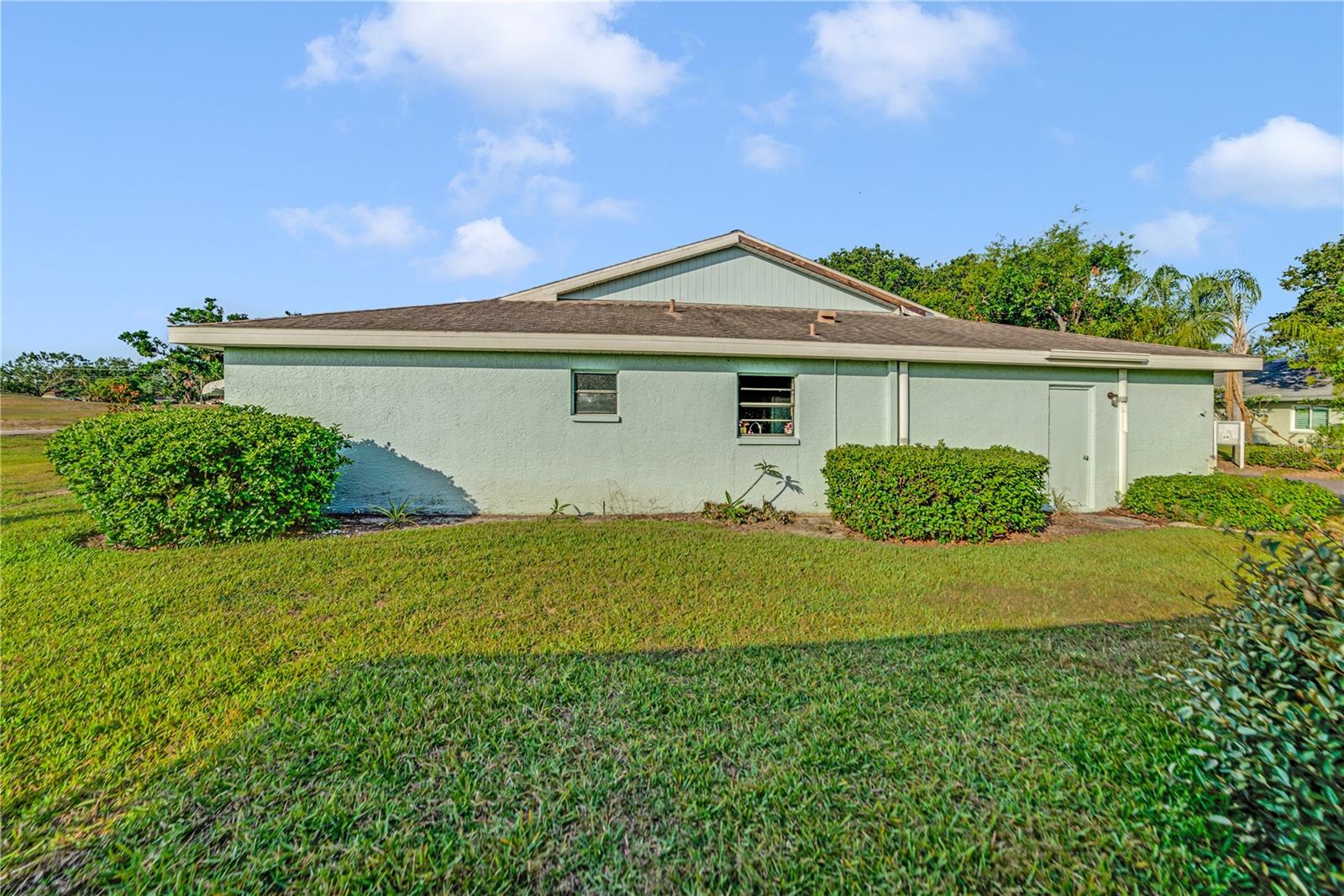 Image 44 of 53 For 2607 Lancaster Drive 35