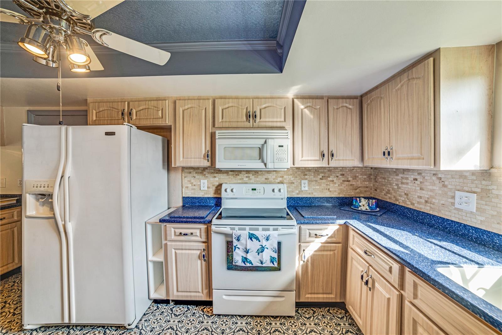 Image 7 of 53 For 2607 Lancaster Drive 35