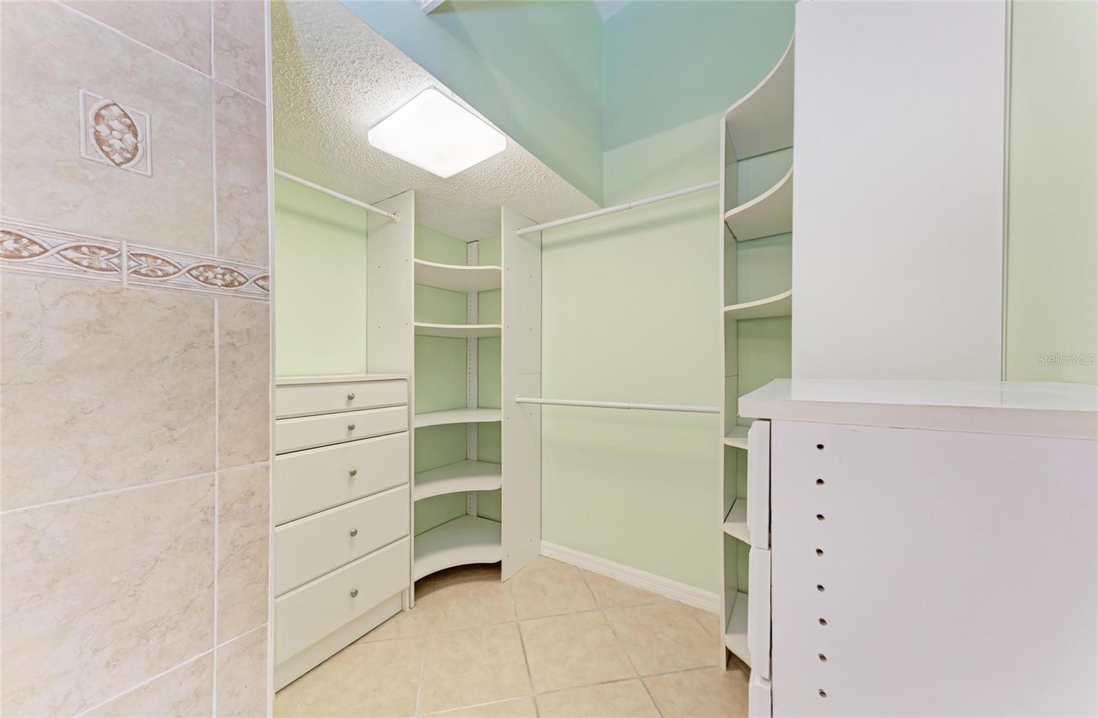 Image 12 of 59 For 4644 Red Maple Road 1303