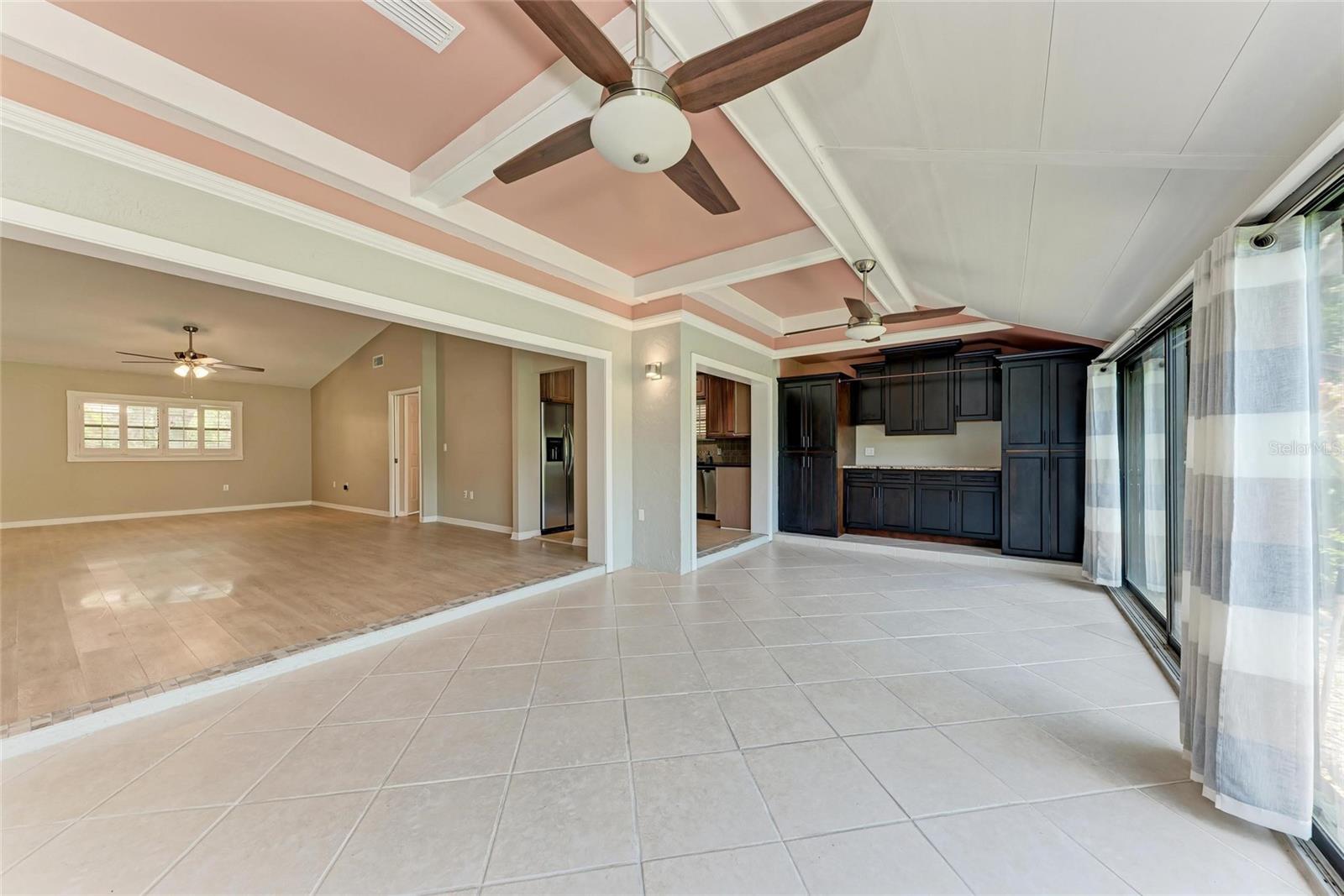 Image 31 of 59 For 4644 Red Maple Road 1303