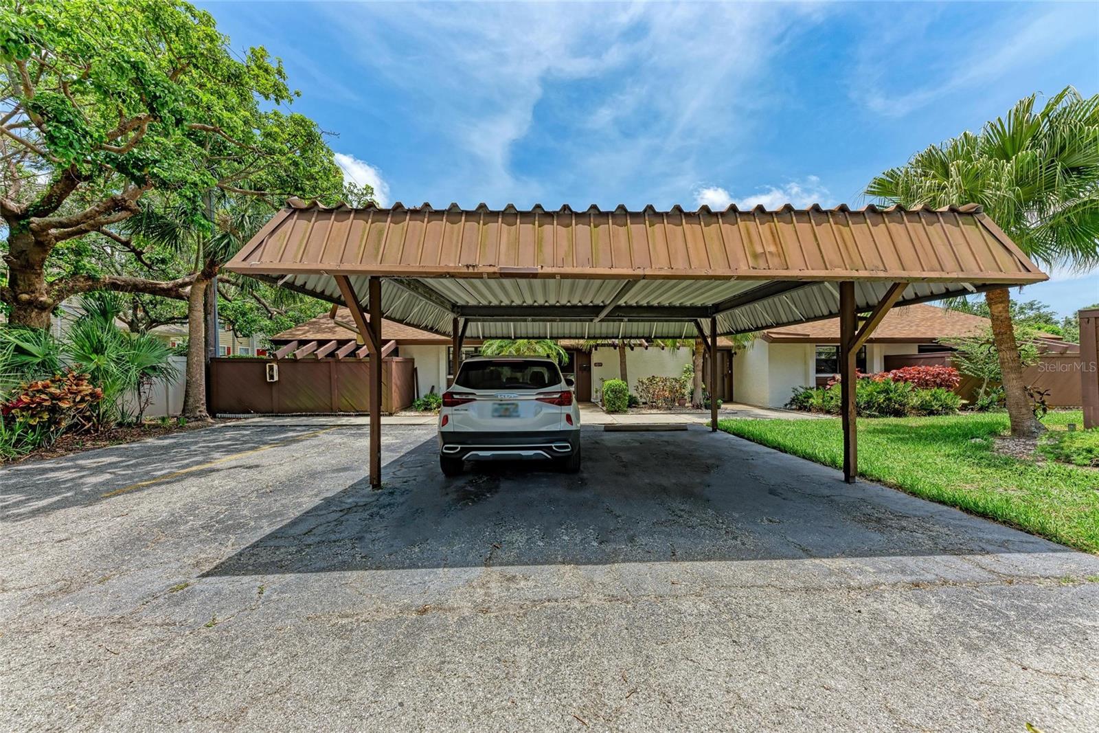 Image 40 of 59 For 4644 Red Maple Road 1303