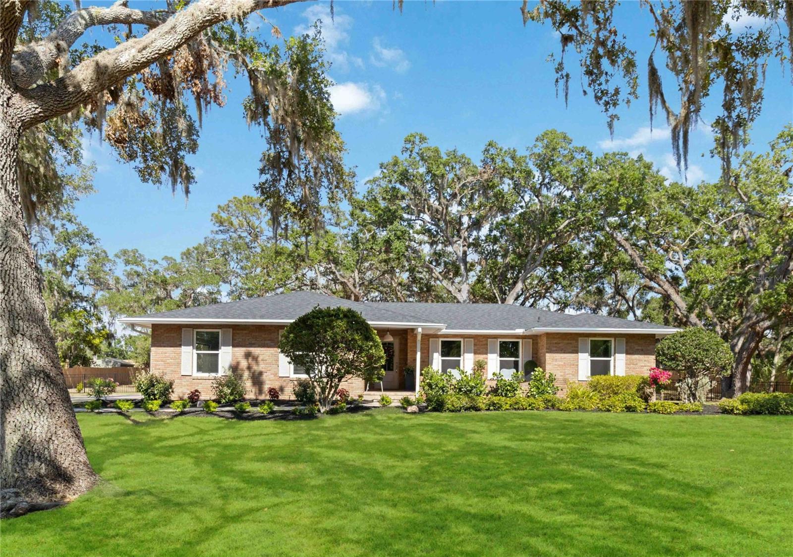 Details for 4928 Hidden Oaks Trail, SARASOTA, FL 34232