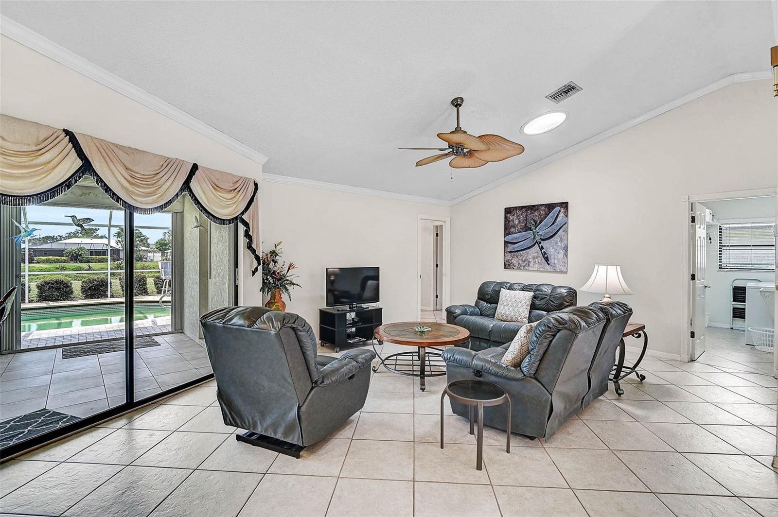 Image 12 of 52 For 1227 Waterside Lane
