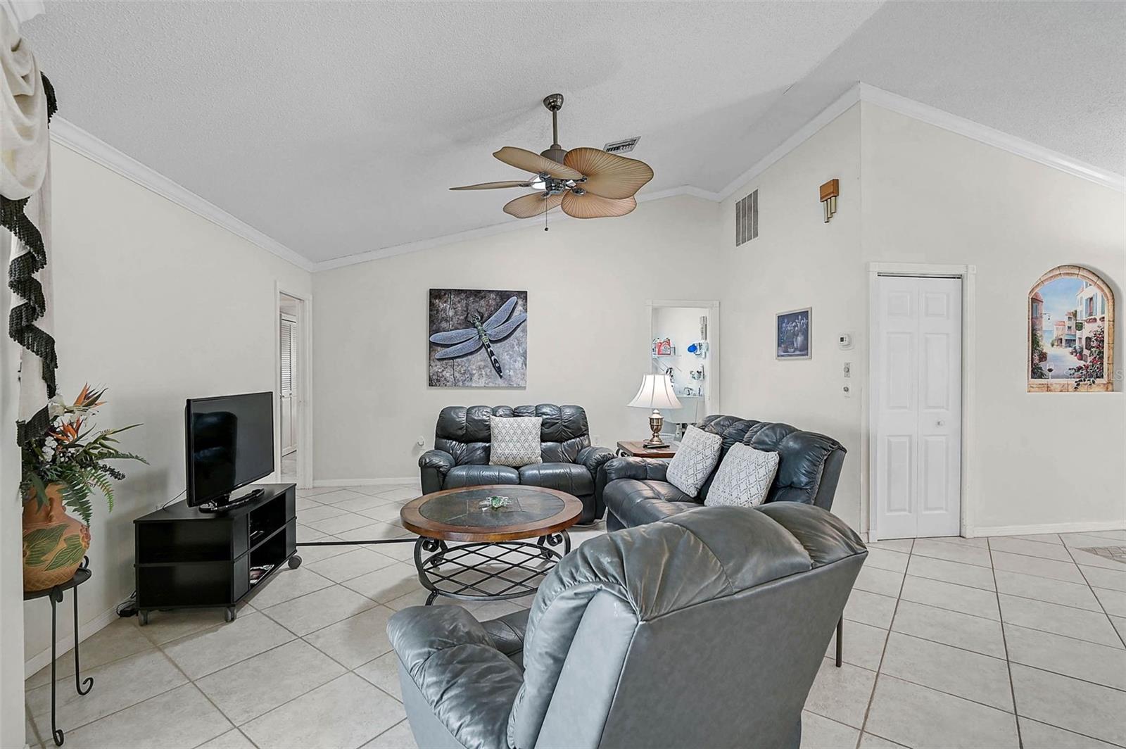 Image 13 of 52 For 1227 Waterside Lane