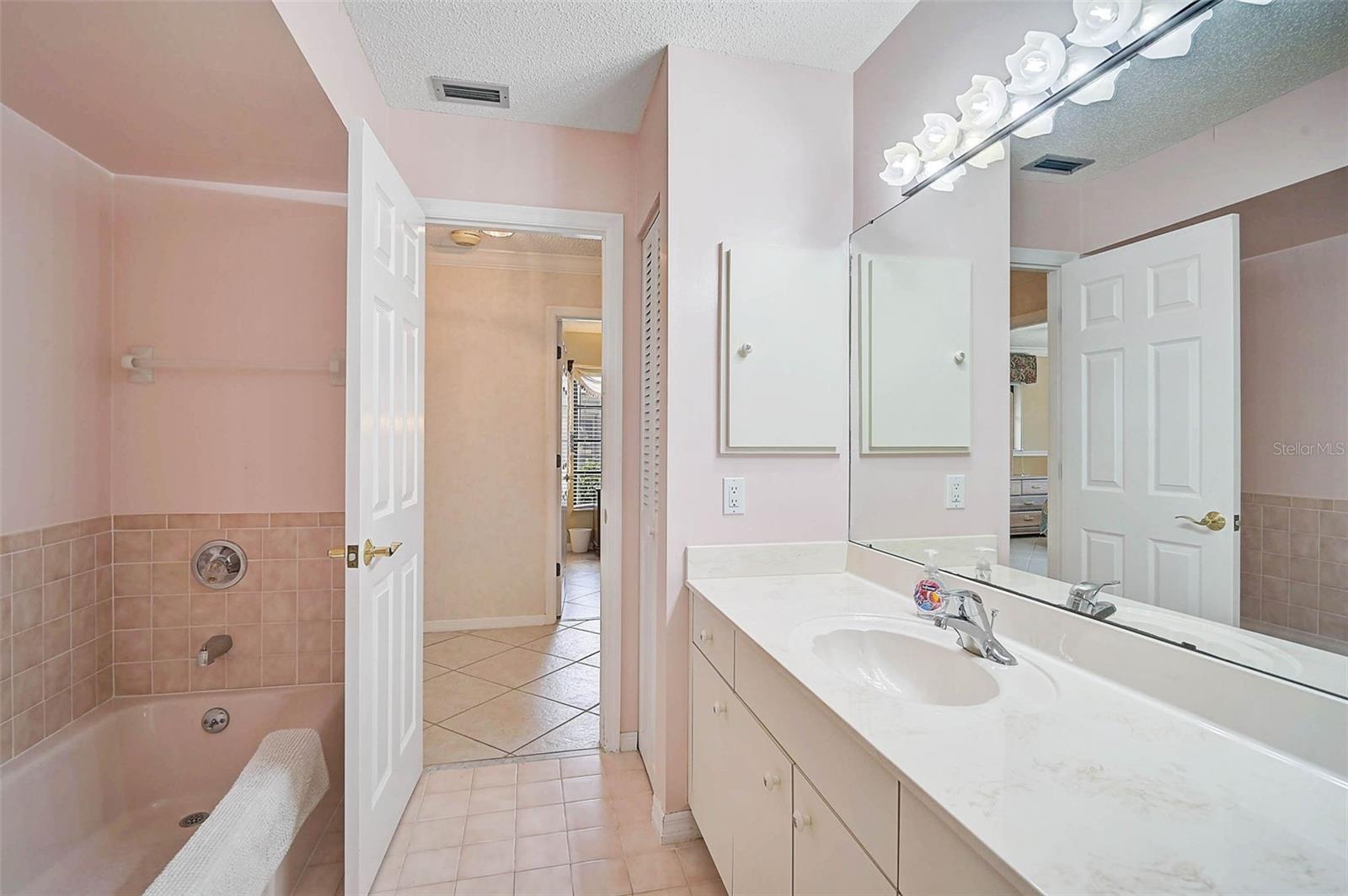 Image 21 of 52 For 1227 Waterside Lane