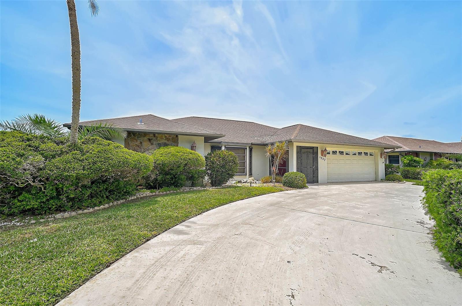 Image 3 of 52 For 1227 Waterside Lane