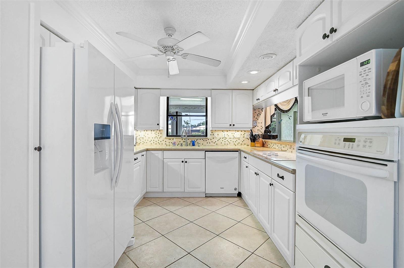 Image 8 of 52 For 1227 Waterside Lane