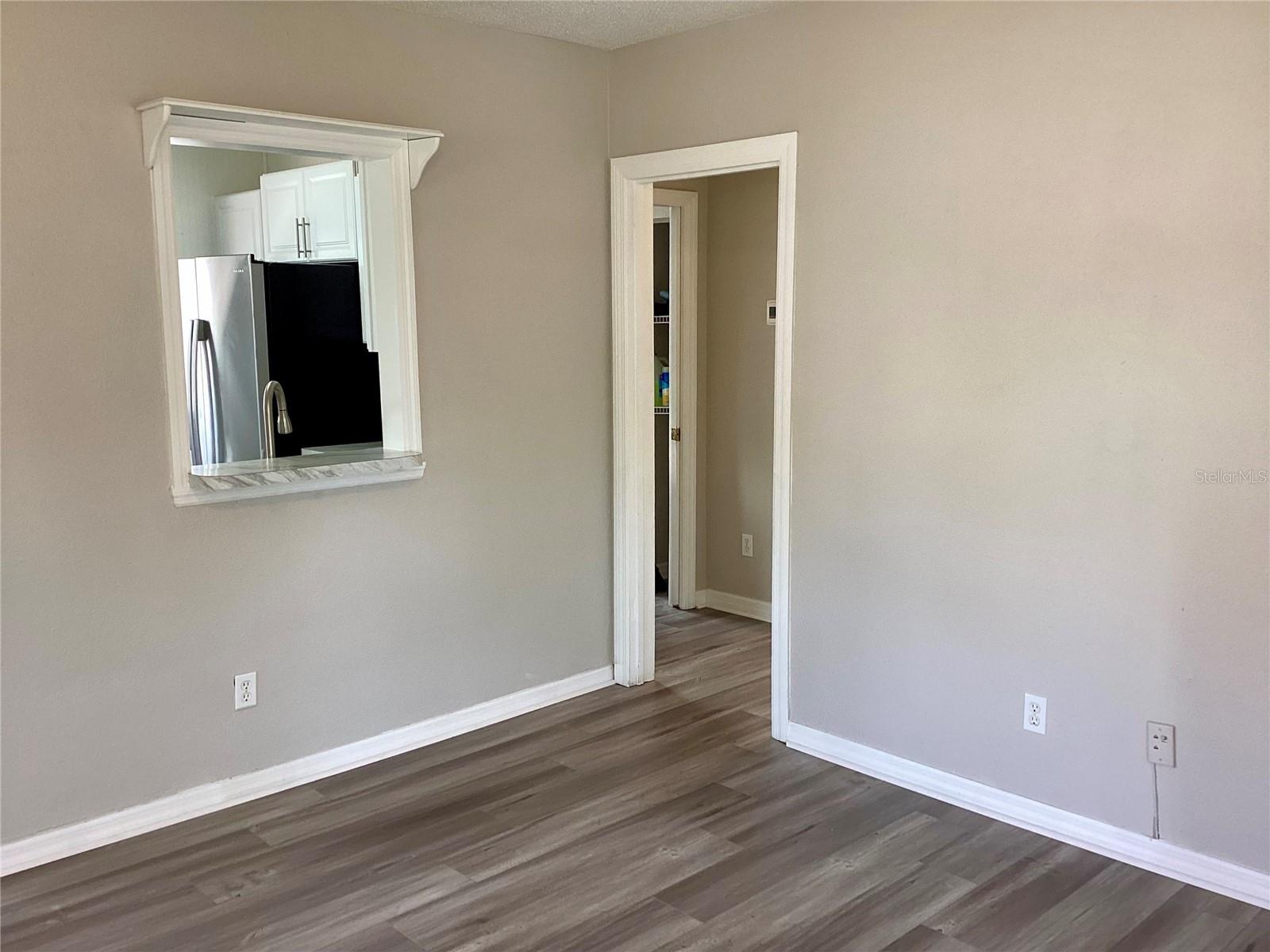 Image 16 of 22 For 1512 18th Avenue W
