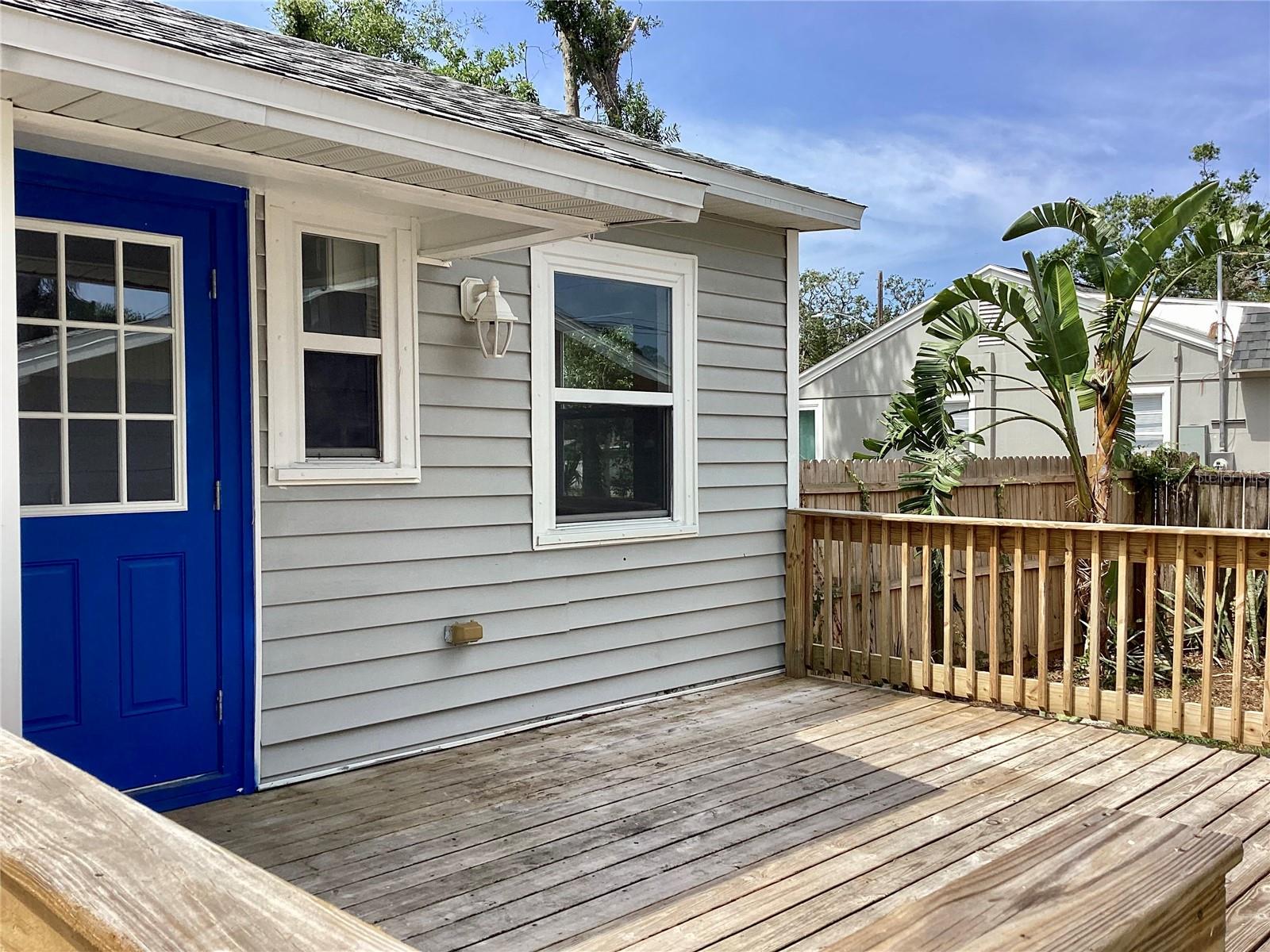 Image 17 of 22 For 1512 18th Avenue W