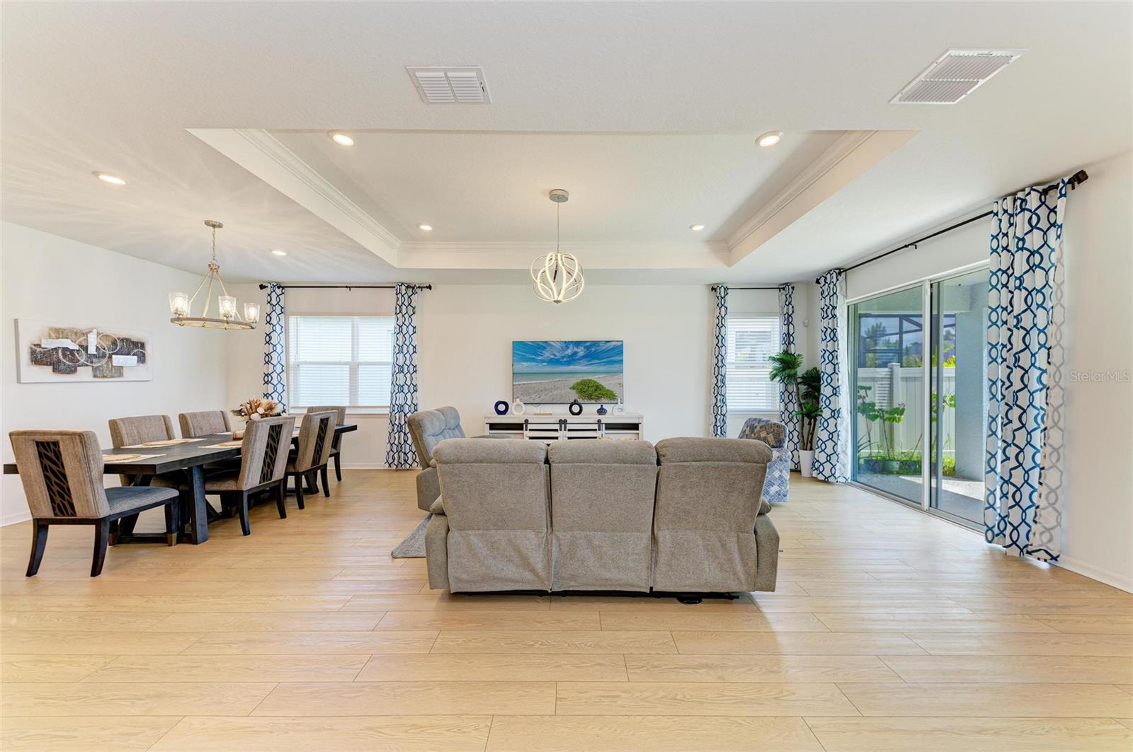 Image 15 of 43 For 2926 61st Drive E