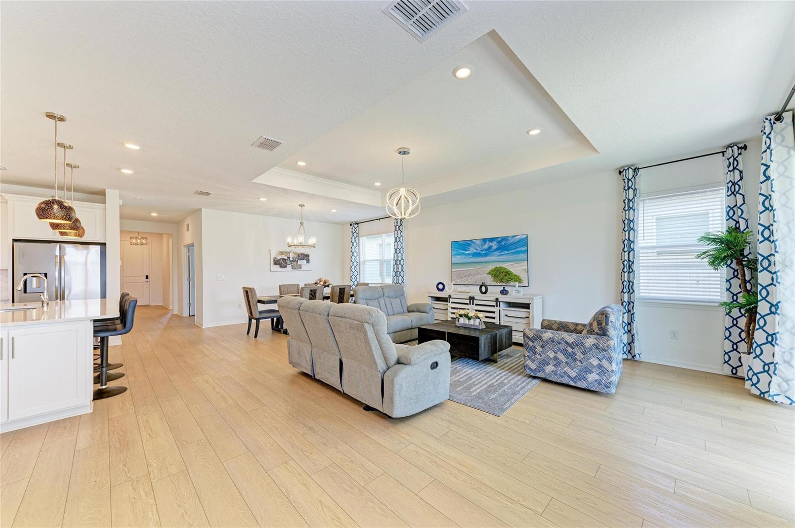 Image 16 of 43 For 2926 61st Drive E