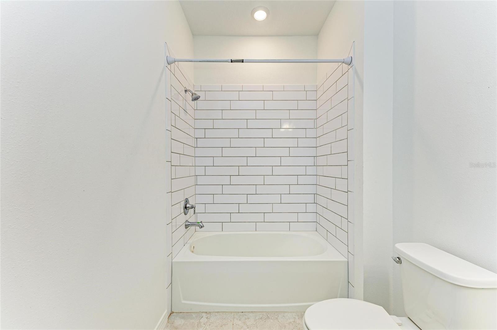 Image 32 of 43 For 2926 61st Drive E