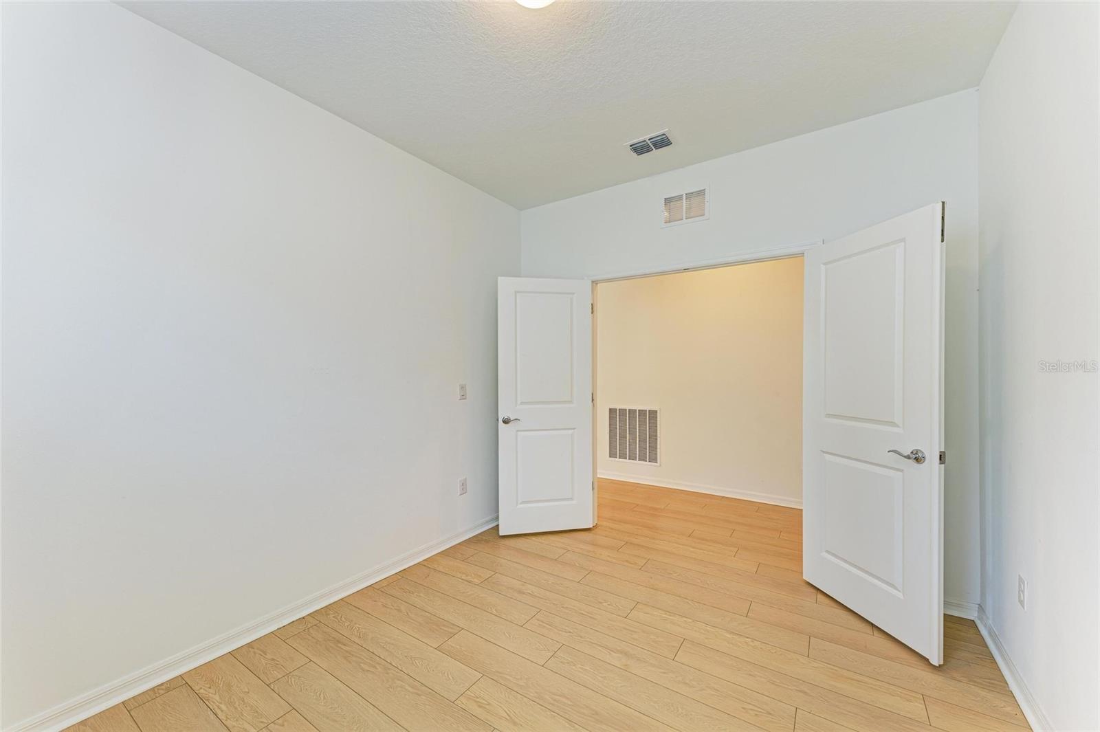 Image 35 of 43 For 2926 61st Drive E