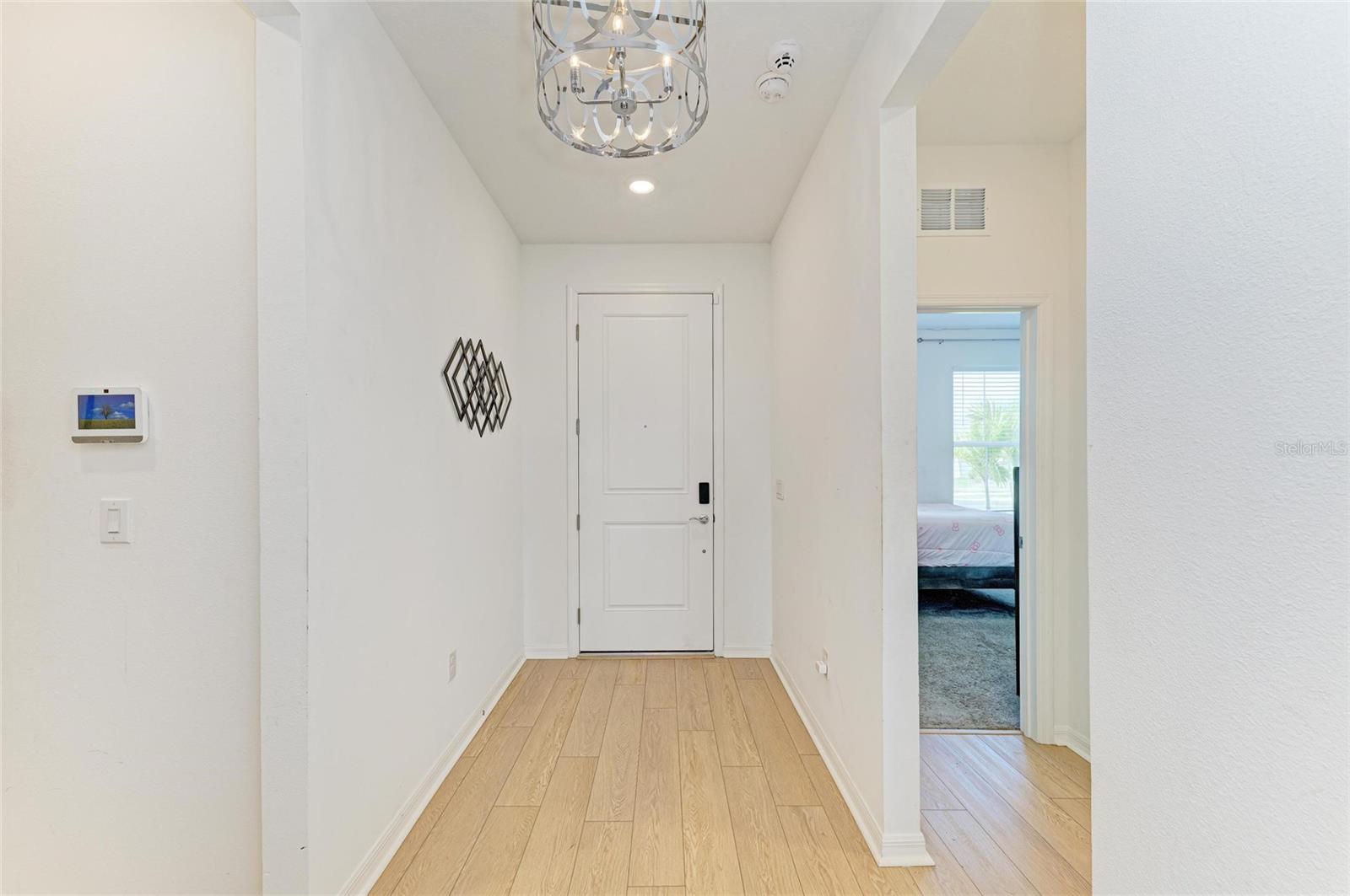 Image 5 of 43 For 2926 61st Drive E
