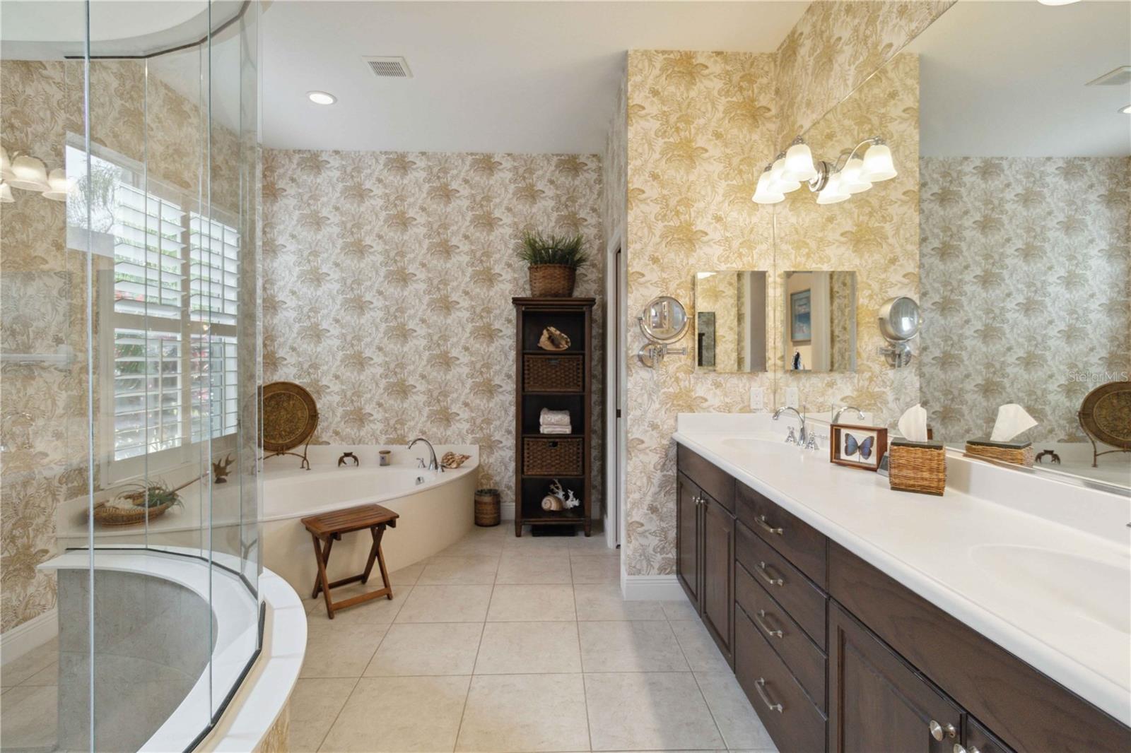 Image 30 of 49 For 12240 Thornhill Court