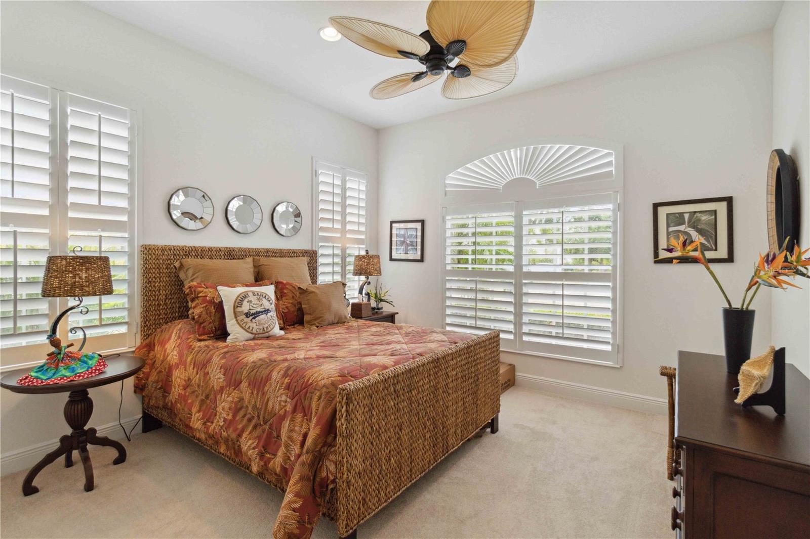 Image 33 of 49 For 12240 Thornhill Court