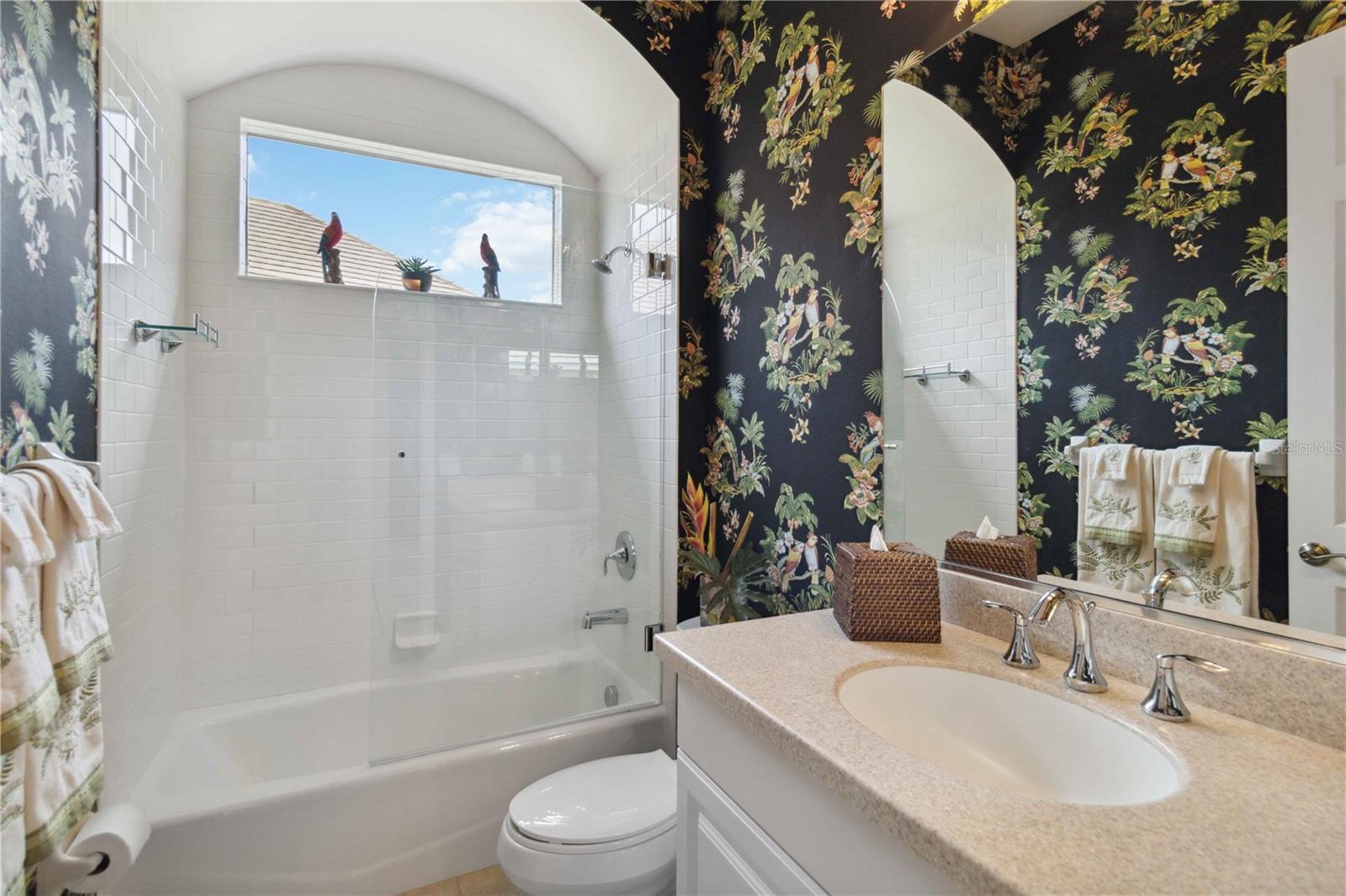 Image 35 of 49 For 12240 Thornhill Court