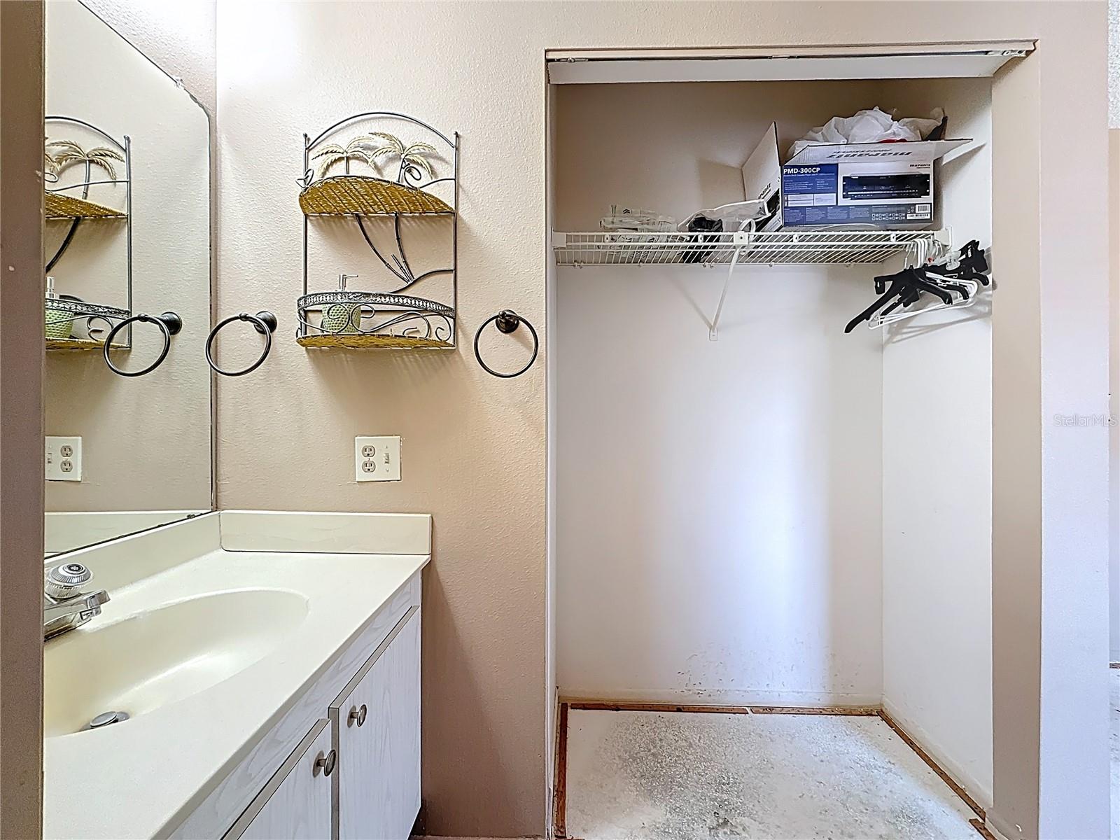 Image 21 of 41 For 2188 Corinne Court S A