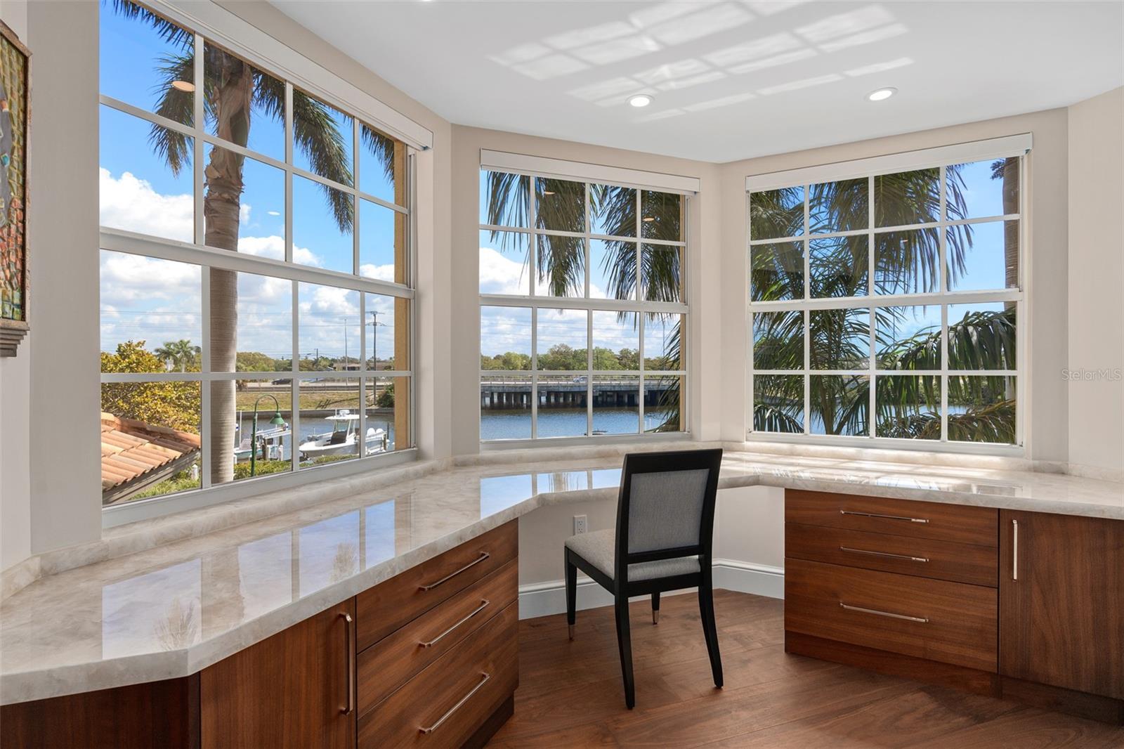 Image 17 of 63 For 5531 Cannes Cir  201
