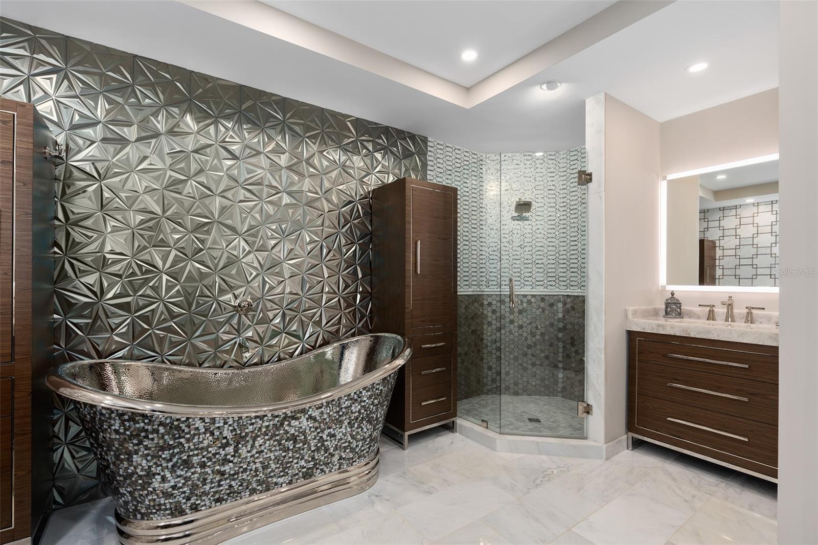 Image 27 of 63 For 5531 Cannes Cir  201