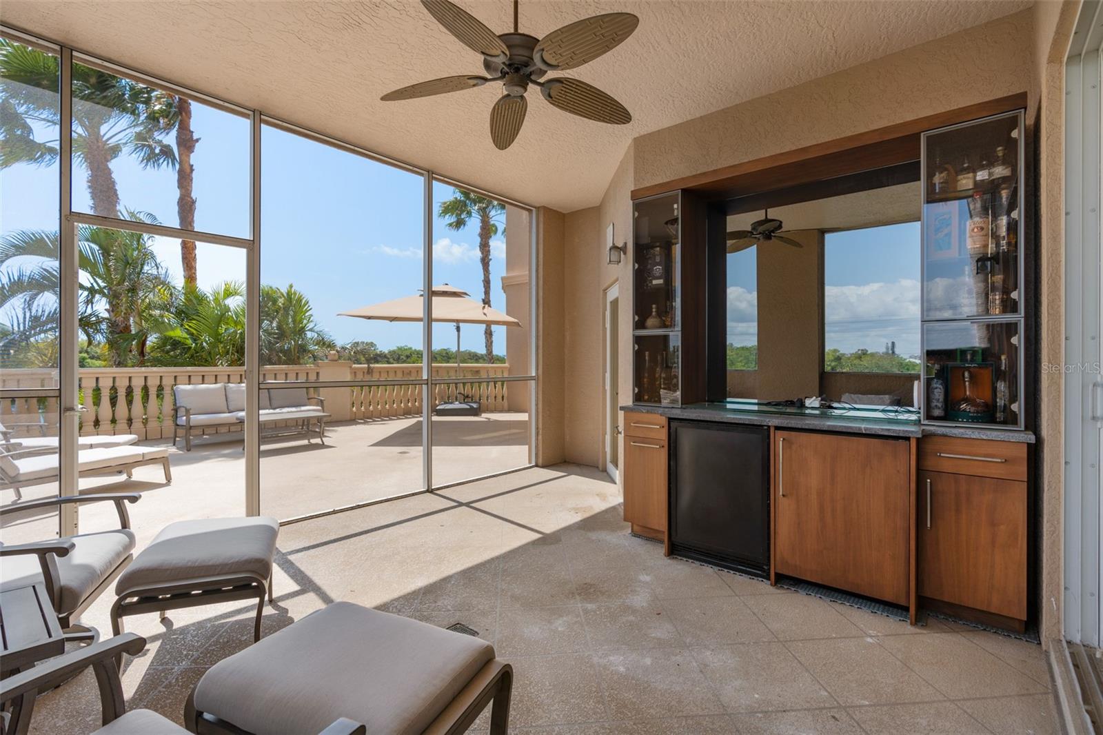 Image 36 of 63 For 5531 Cannes Cir  201
