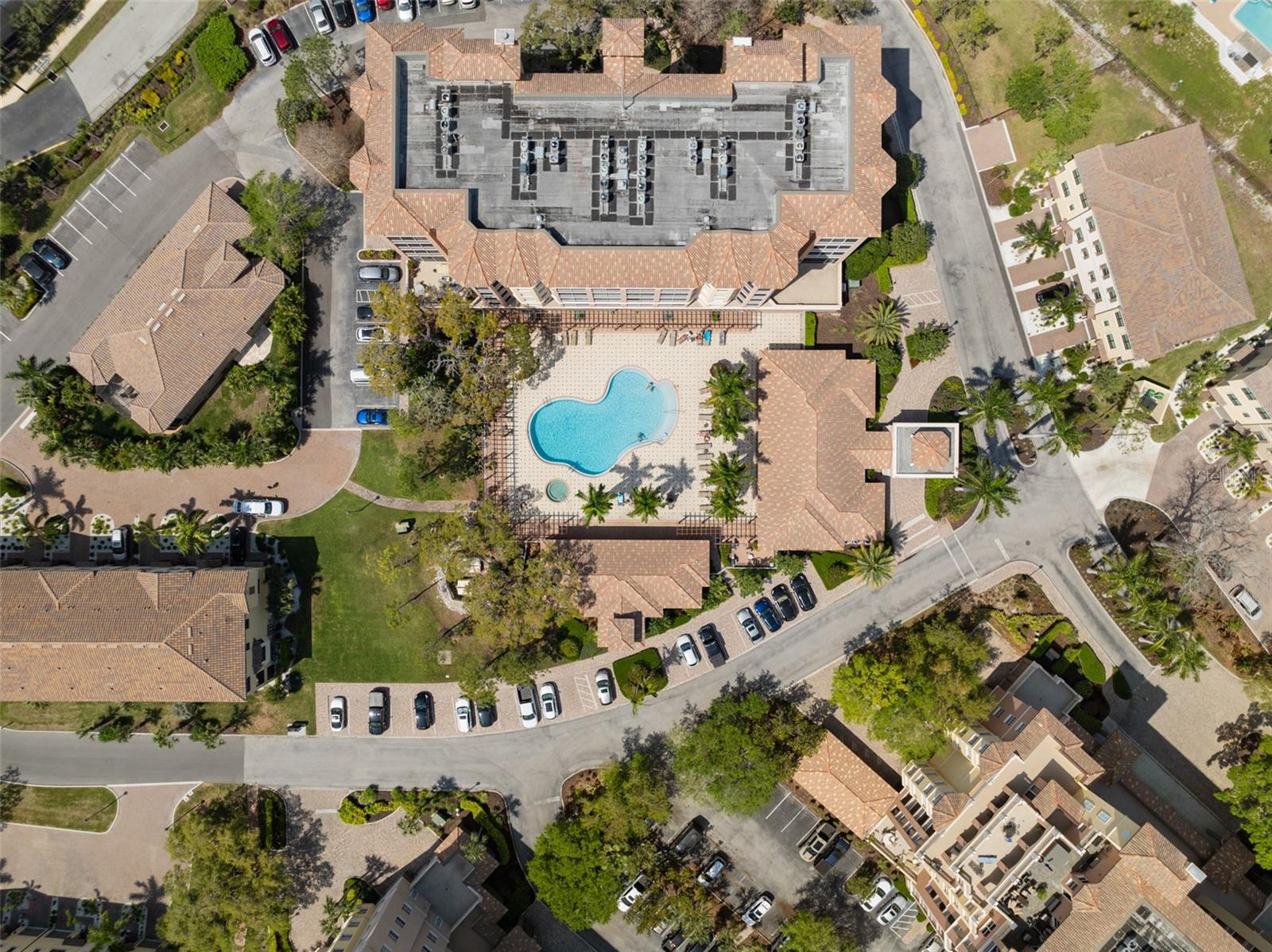 Image 42 of 63 For 5531 Cannes Cir  201