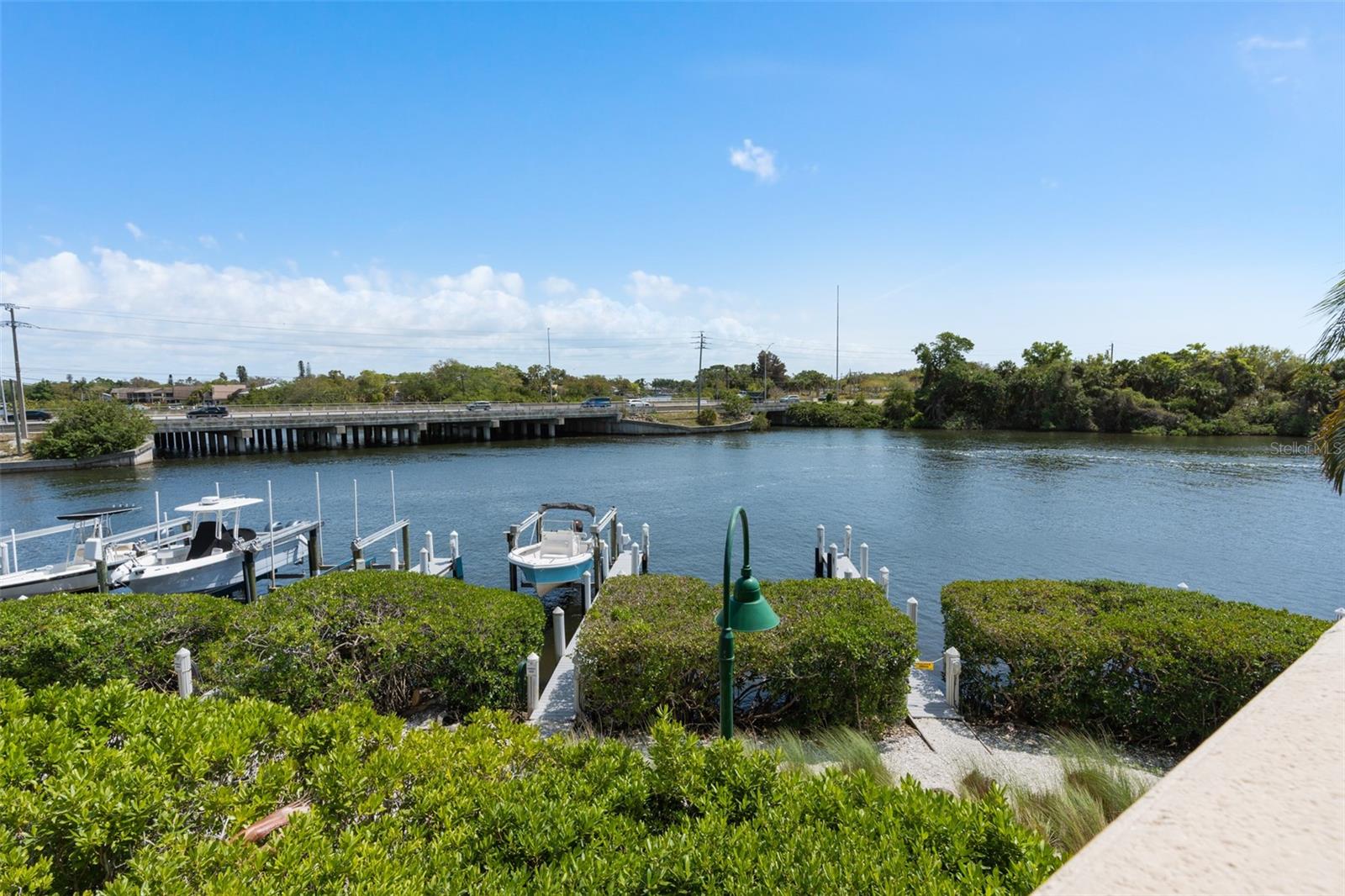 Image 45 of 63 For 5531 Cannes Cir  201