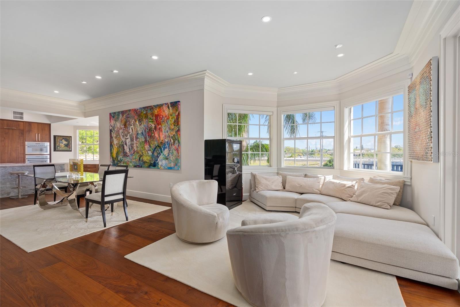 Image 5 of 63 For 5531 Cannes Cir  201