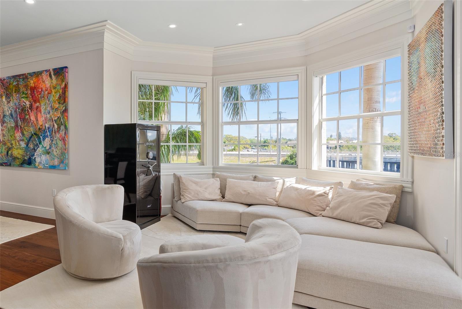Image 6 of 63 For 5531 Cannes Cir  201